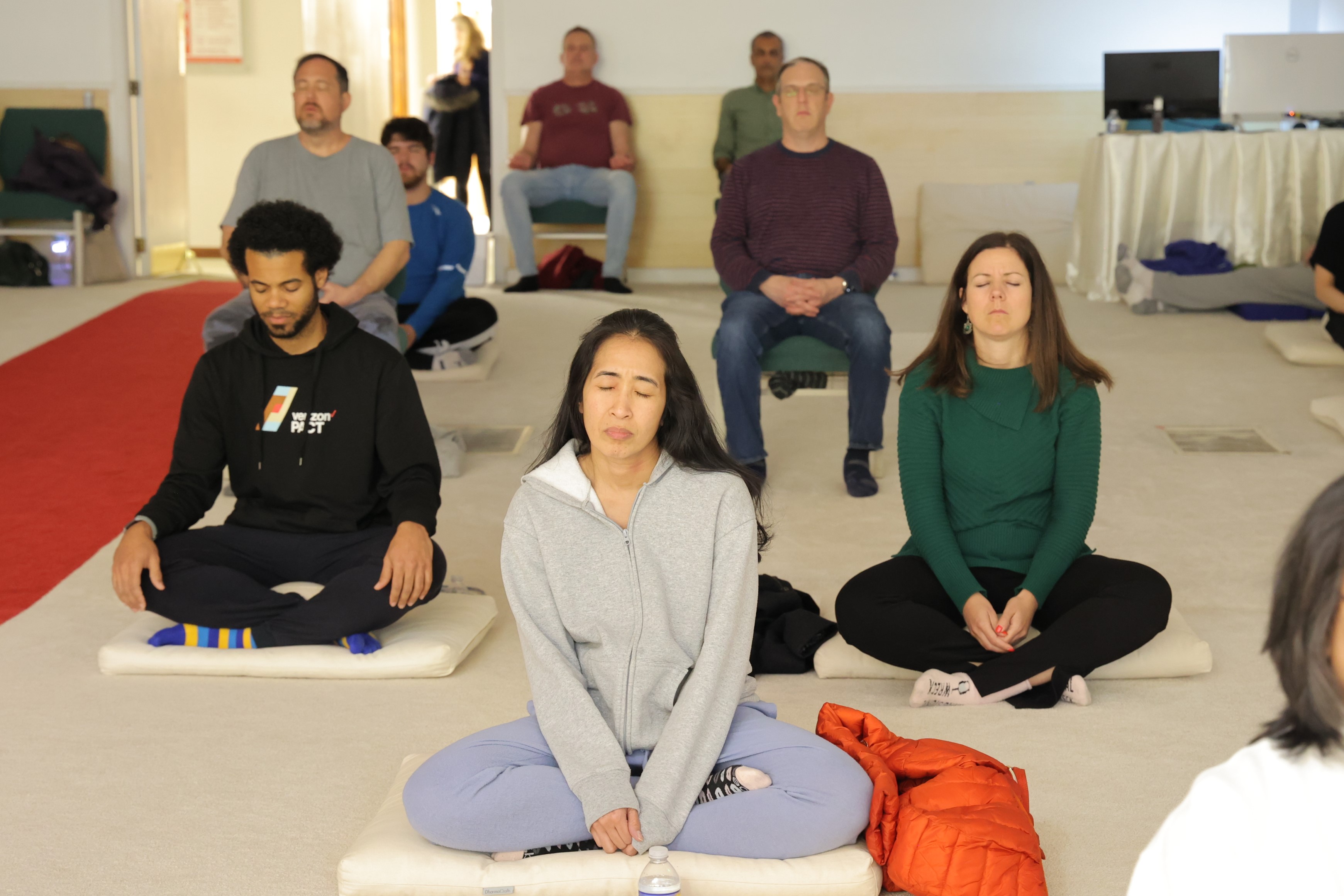 วัดพระธรรมกายจอร์เจีย จัดกิจกรรมนั่งสมาธิสำหรับชาวท้องถิ่น