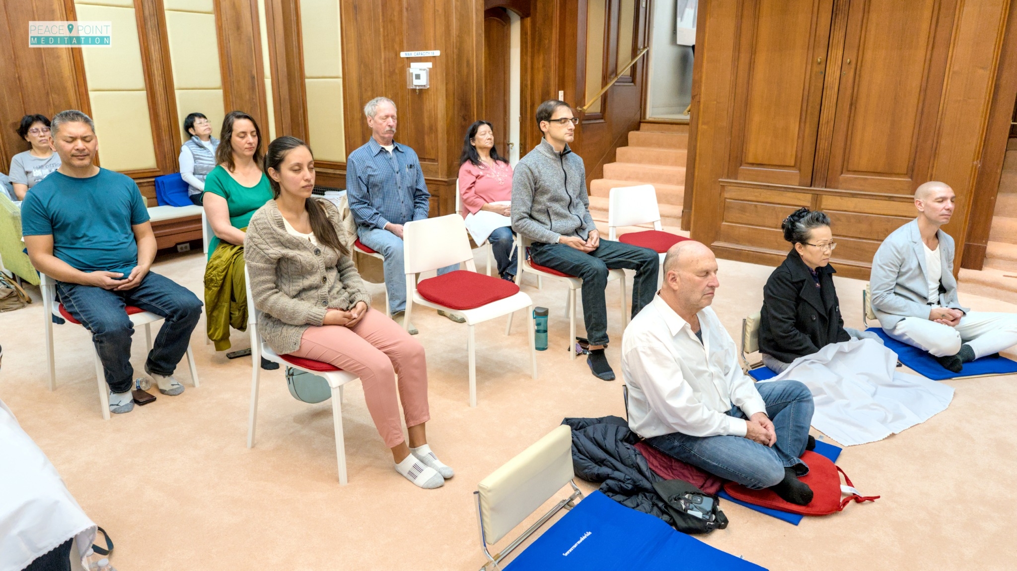 วัดพระธรรมกายแคลิฟอร์เนีย จัดกิจกรรมฝึกนั่งสมาธิให้กับชาวท้องถิ่น