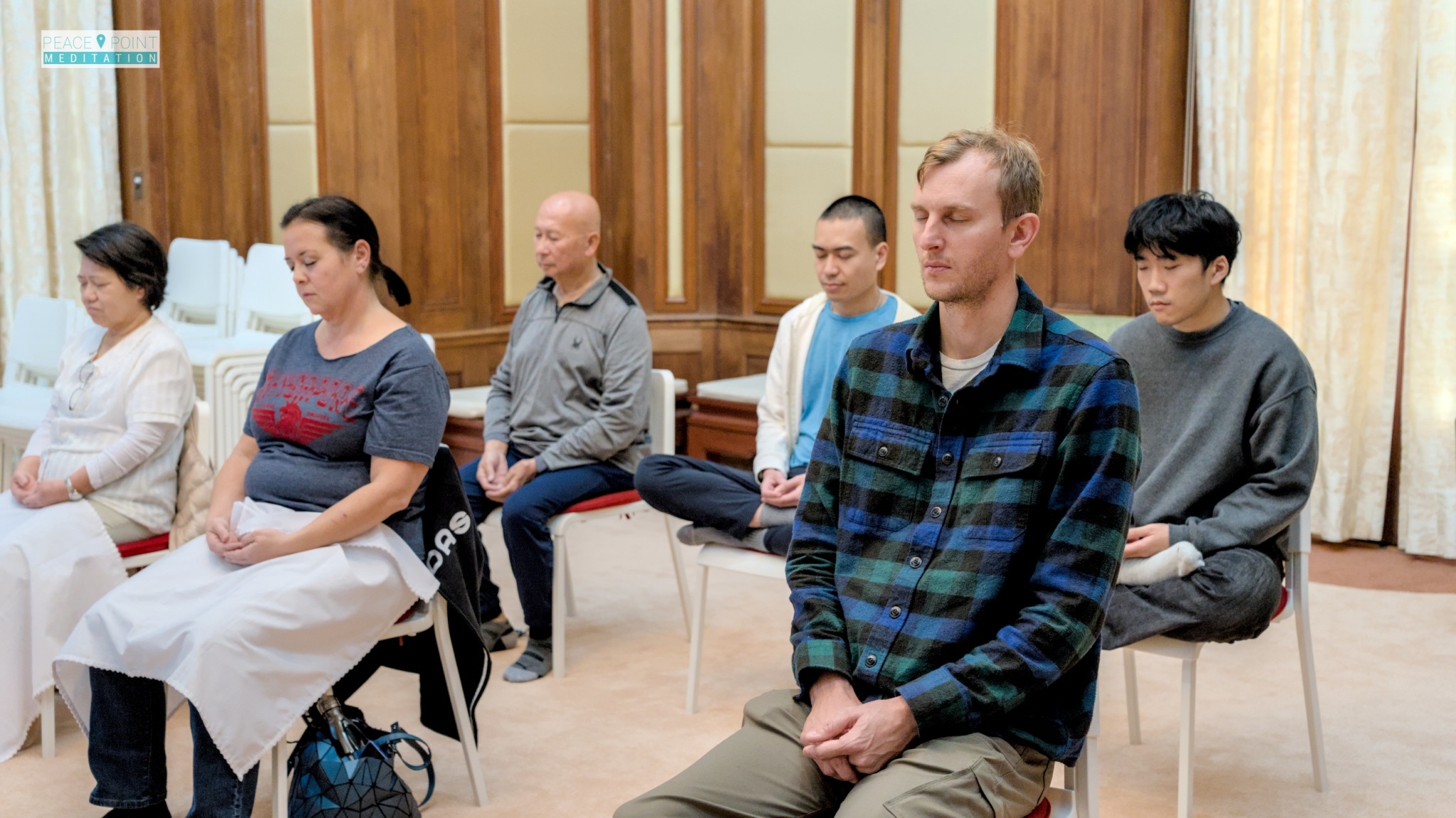 วัดพระธรรมกายแคลิฟอร์เนีย จัดกิจกรรมฝึกนั่งสมาธิให้กับชาวท้องถิ่น