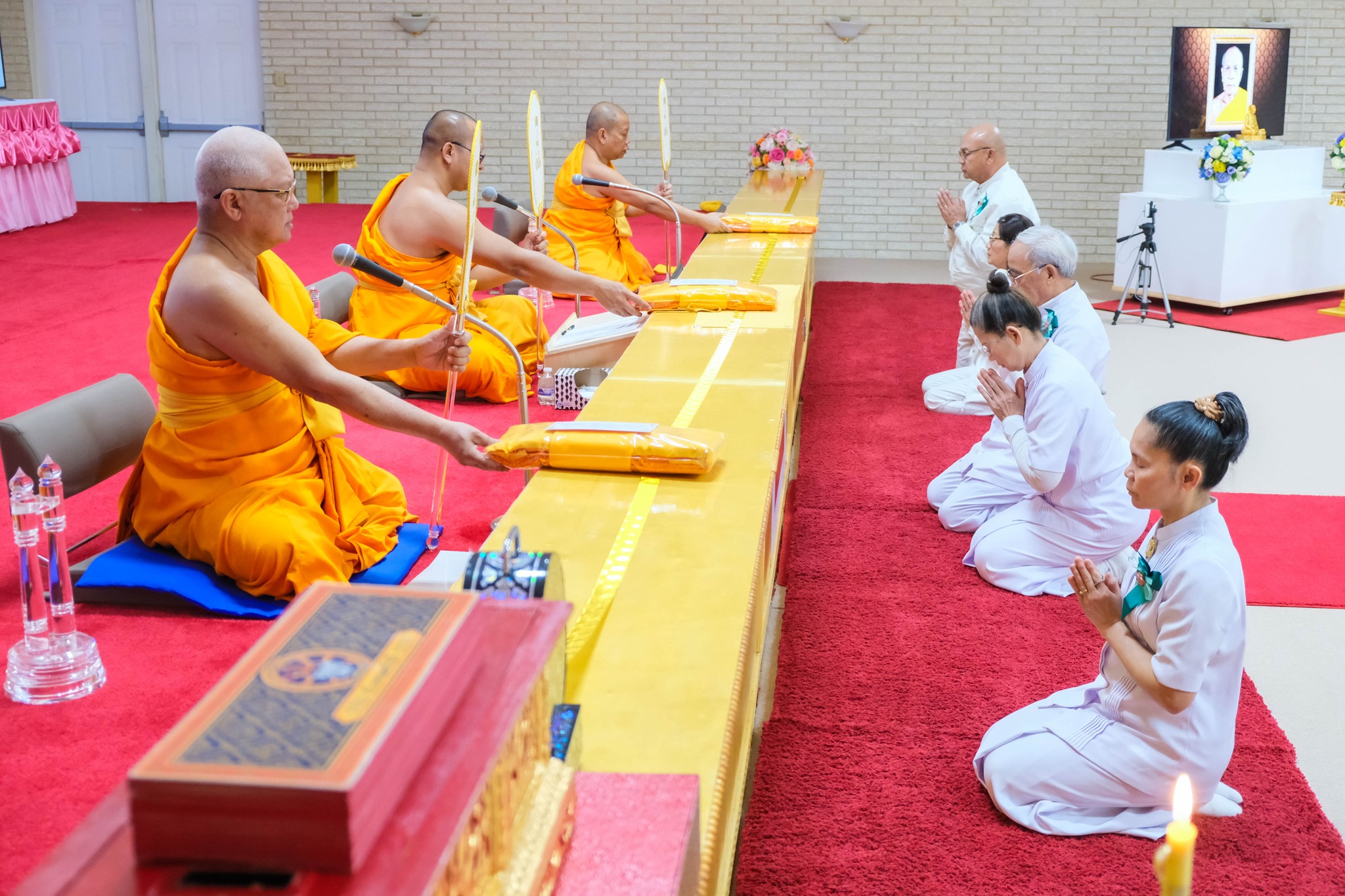 วัดพระธรรมกายเท็กซัส จัดงานบุญวันอาทิตย์