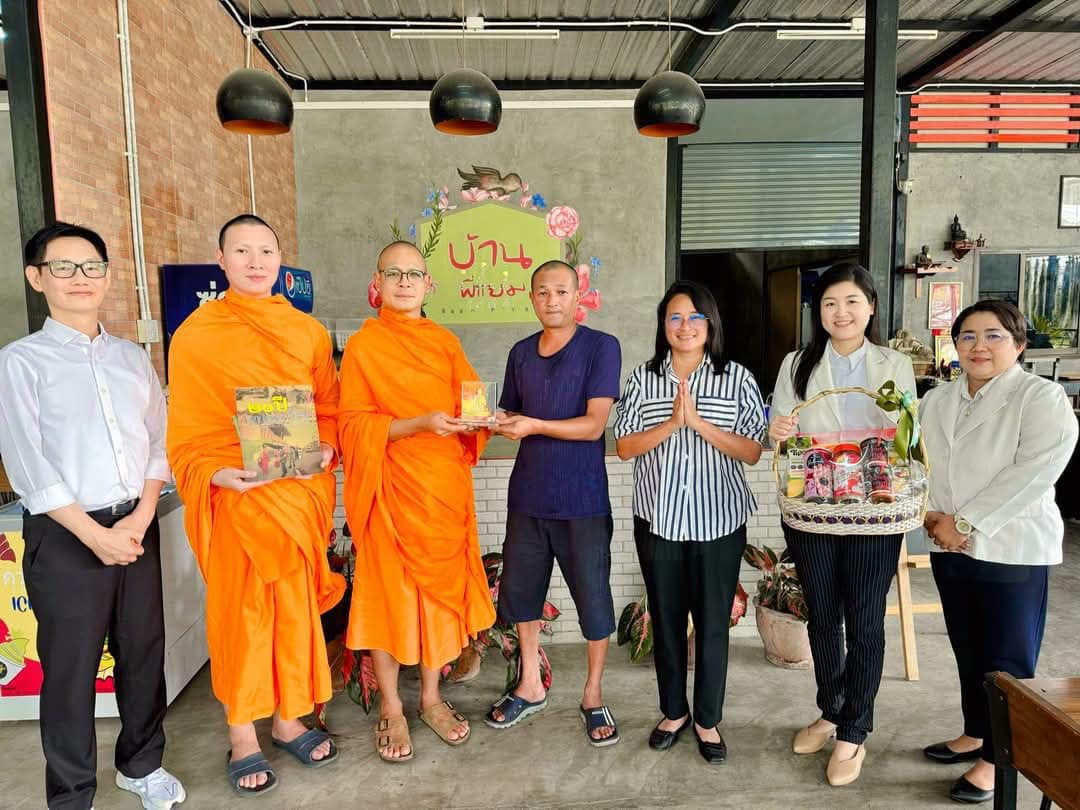 ผู้ช่วยเจ้าอาวาสวัดพระธรรมกาย อำนวยพรปีใหม่สื่อมวลชน