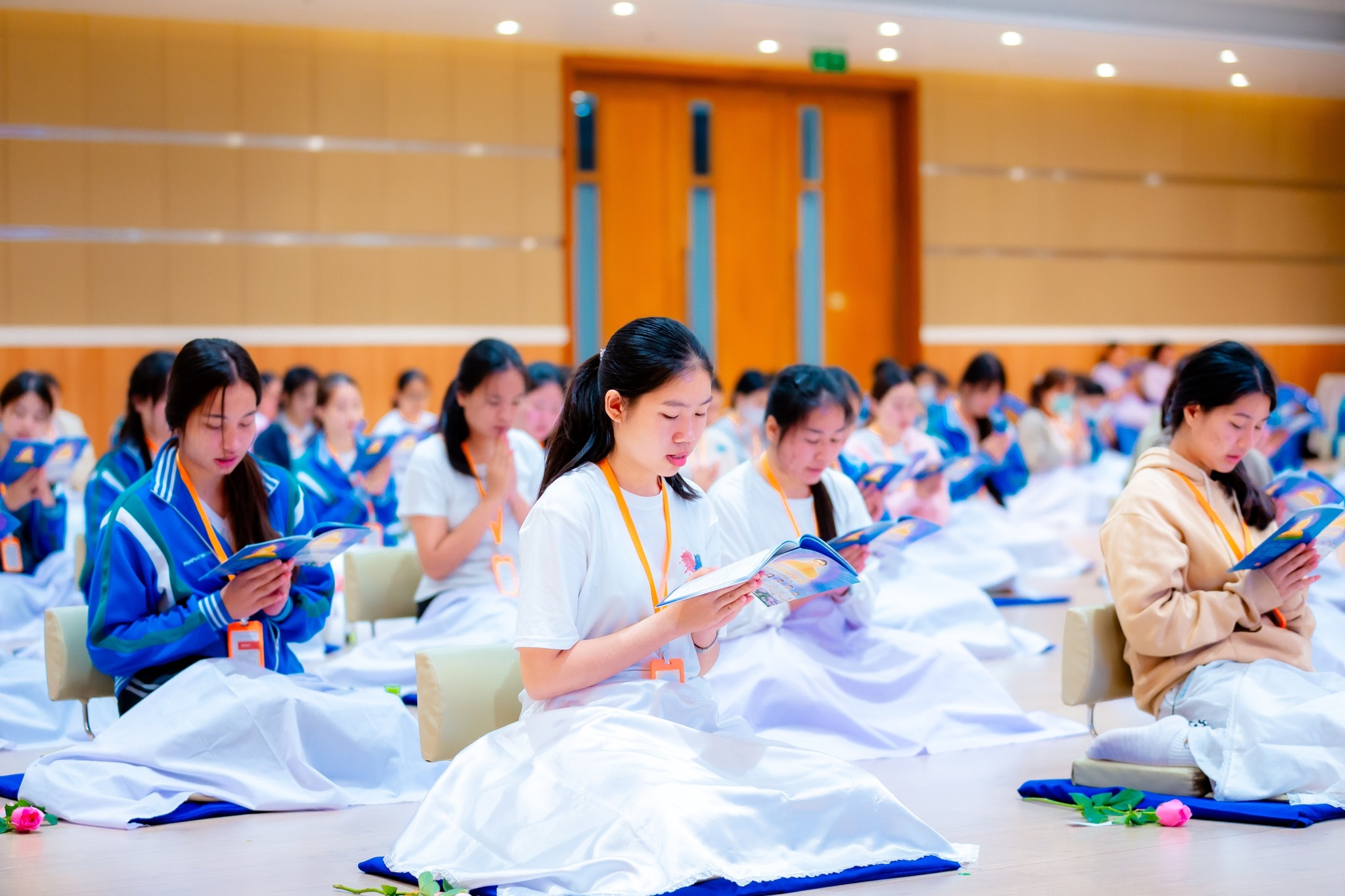 โครงการปฏิบัติธรรมเพื่อให้เกิดสติ ปัญญาและสันติสุข ปีที่ 2 มหาวิทยาลัยนานาชาติเซนต์เทเรซา