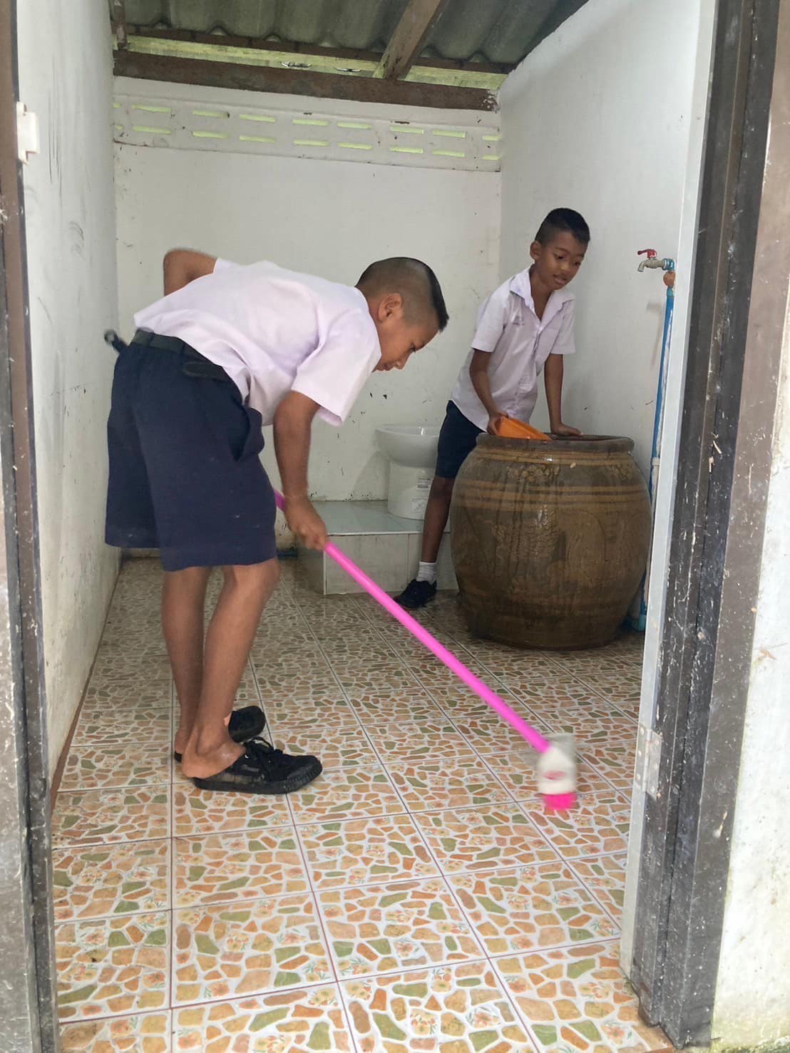 ชมรมพุทธรักษา จังหวัดปัตตานี จัดกิจกรรมหล่อหลอมนักเรียนเยาวชนต้นกล้าสันติภาพ