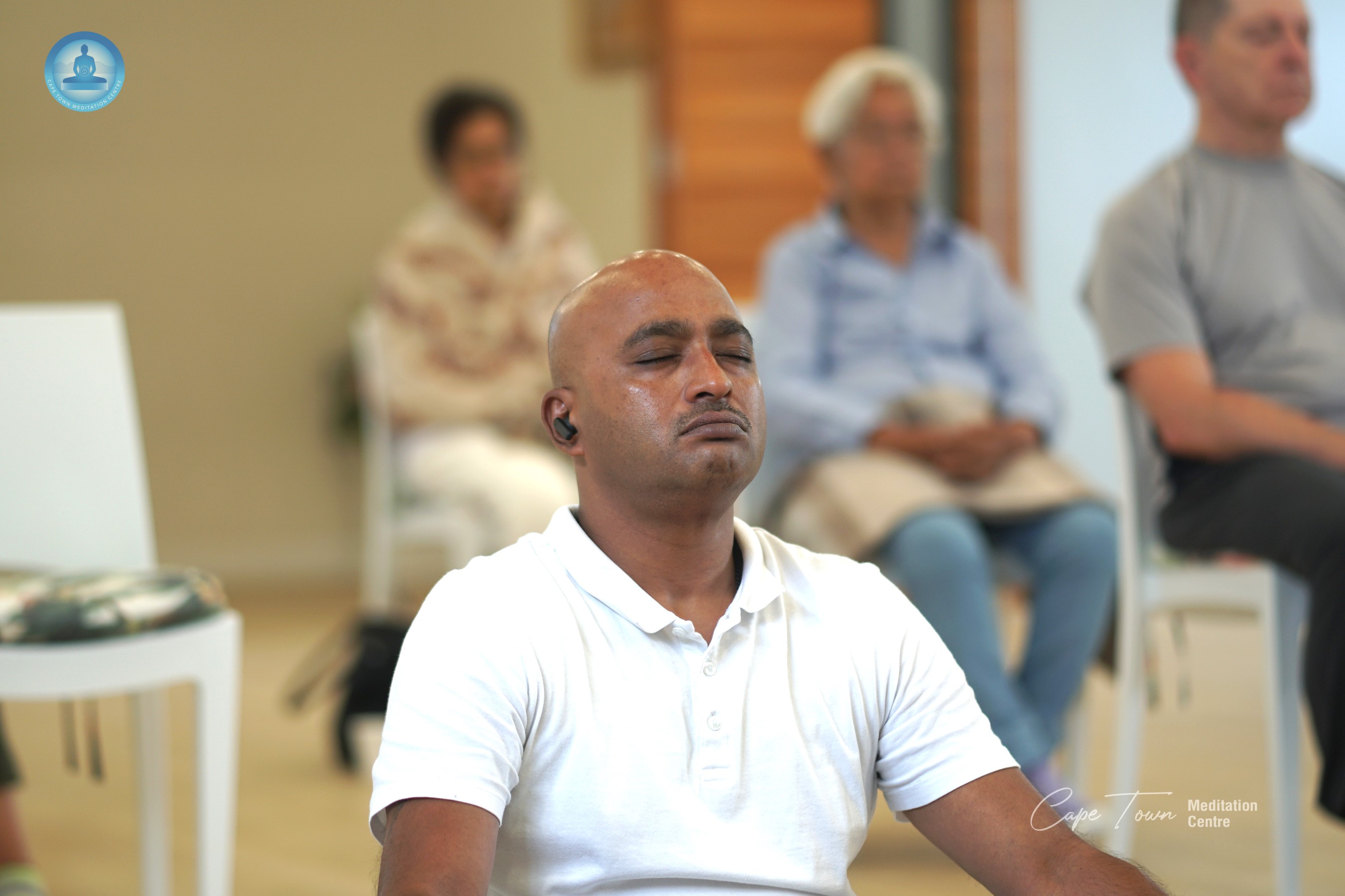 วัดพุทธเคปทาวน์ จัดคลาสสมาธิแก่ชาวท้องถิ่น