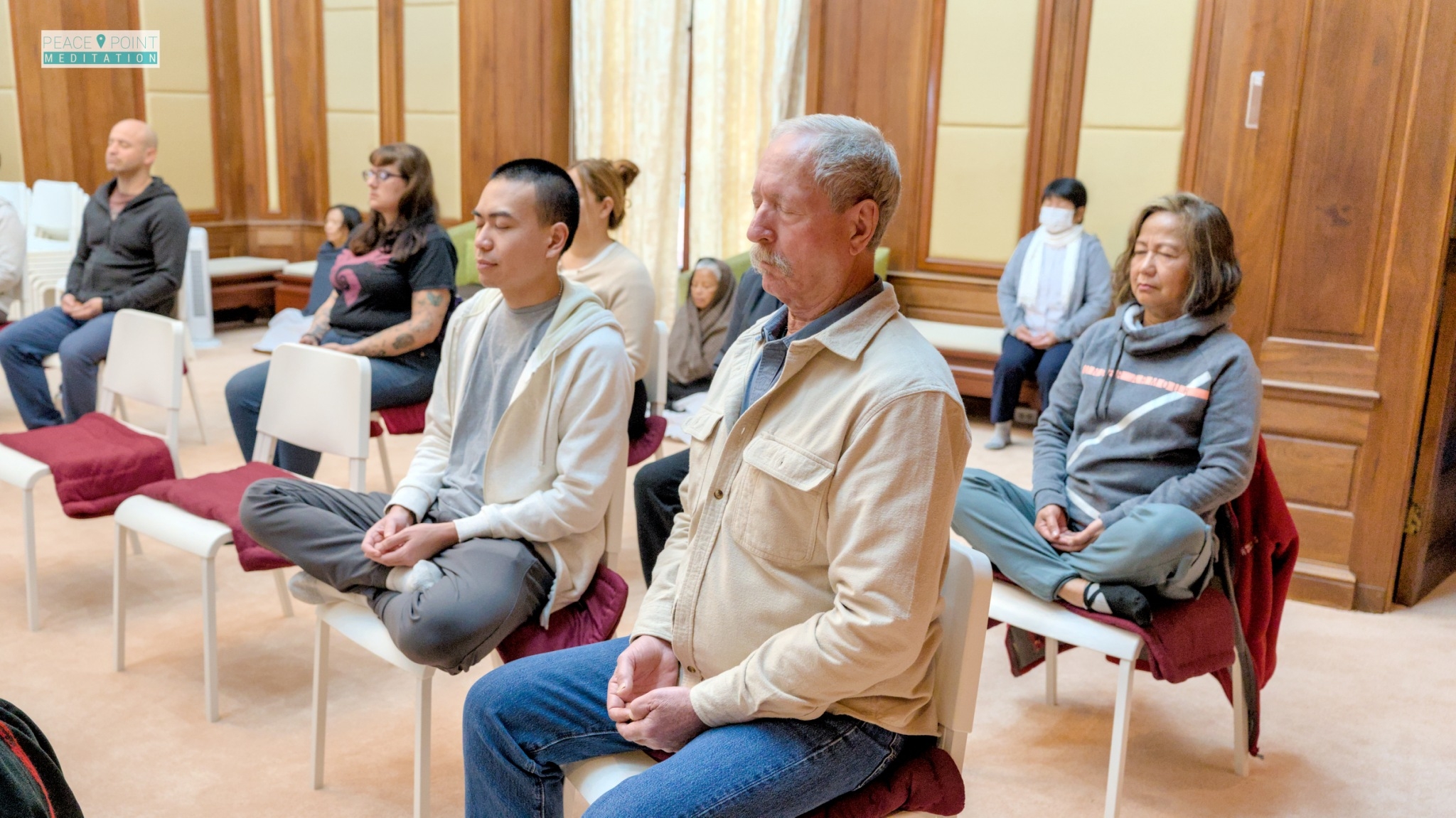 วัดพระธรรมกายแคลิฟอร์เนีย จัดกิจกรรมฝึกนั่งสมาธิให้กับชาวท้องถิ่น