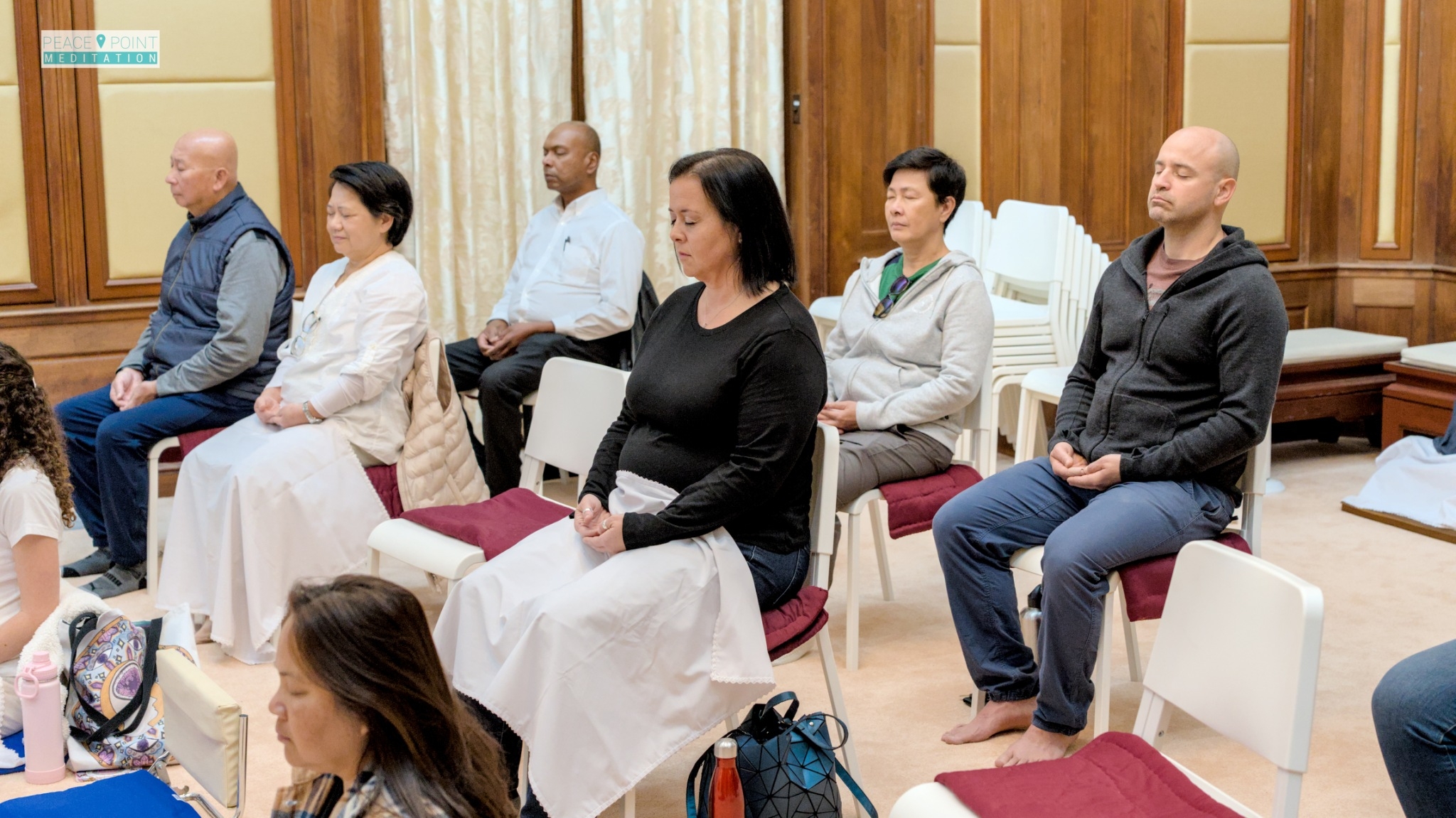 วัดพระธรรมกายแคลิฟอร์เนีย จัดกิจกรรมฝึกนั่งสมาธิให้กับชาวท้องถิ่น