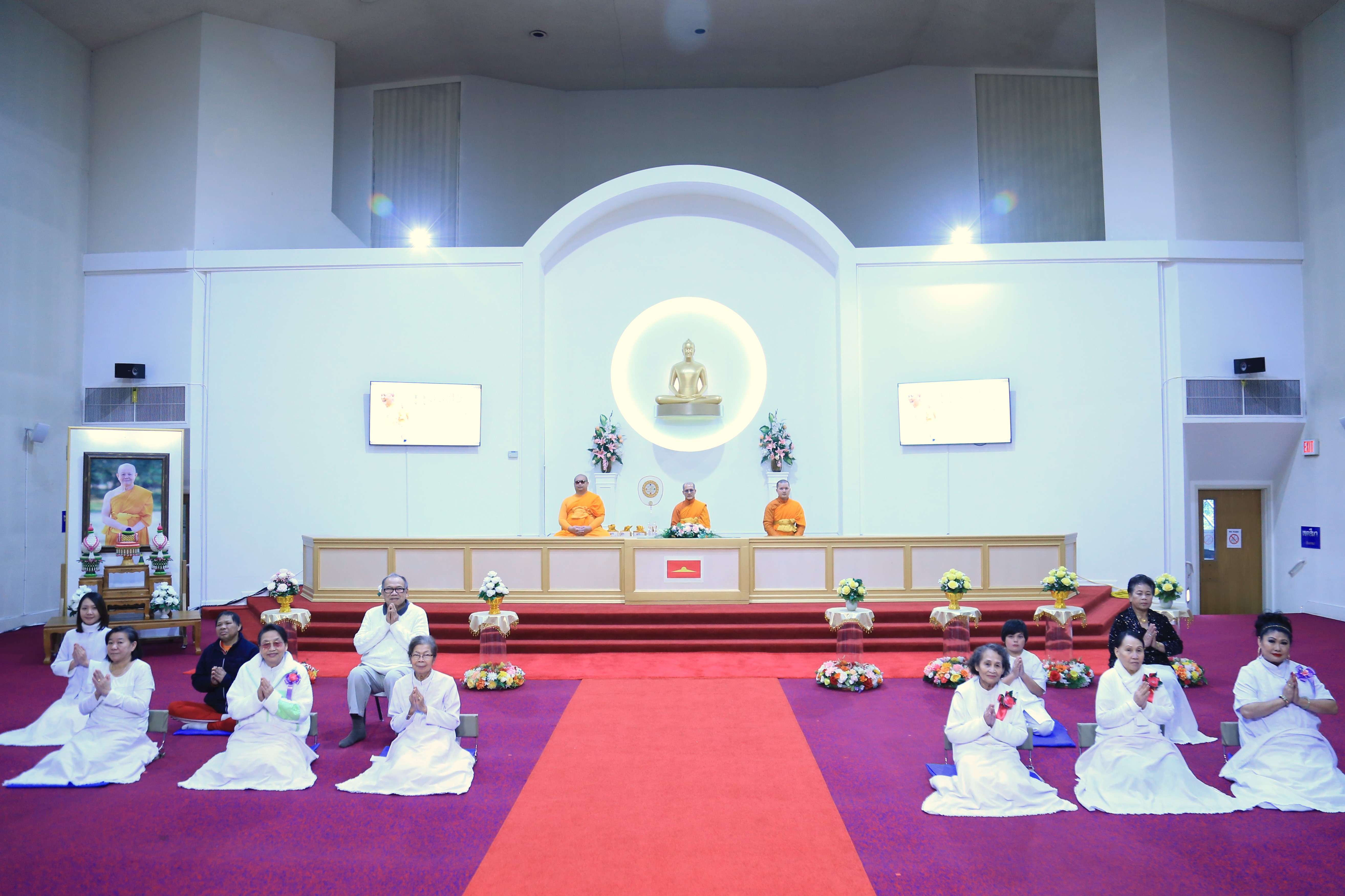 วัดพระธรรมกายออเรกอน จัดพิธีมุทิตาอายุวัฒนมงคล 84 ปี หลวงพ่อทัตตชีโว