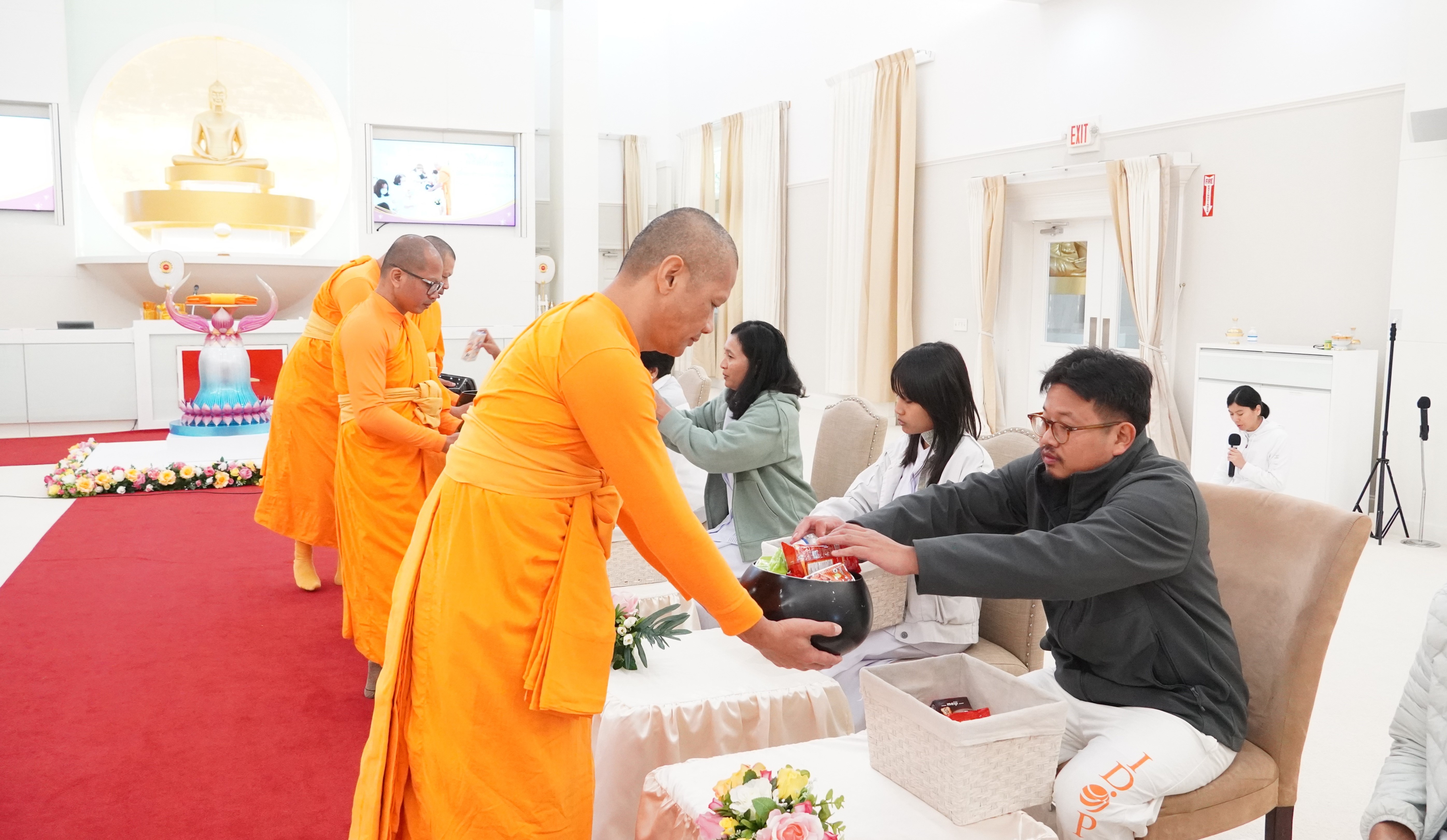 วัดพระธรรมกายฟลอริดา จัดพิธีมุทิตาอายุวัฒนมงคล 84 ปี หลวงพ่อทัตตชีโว