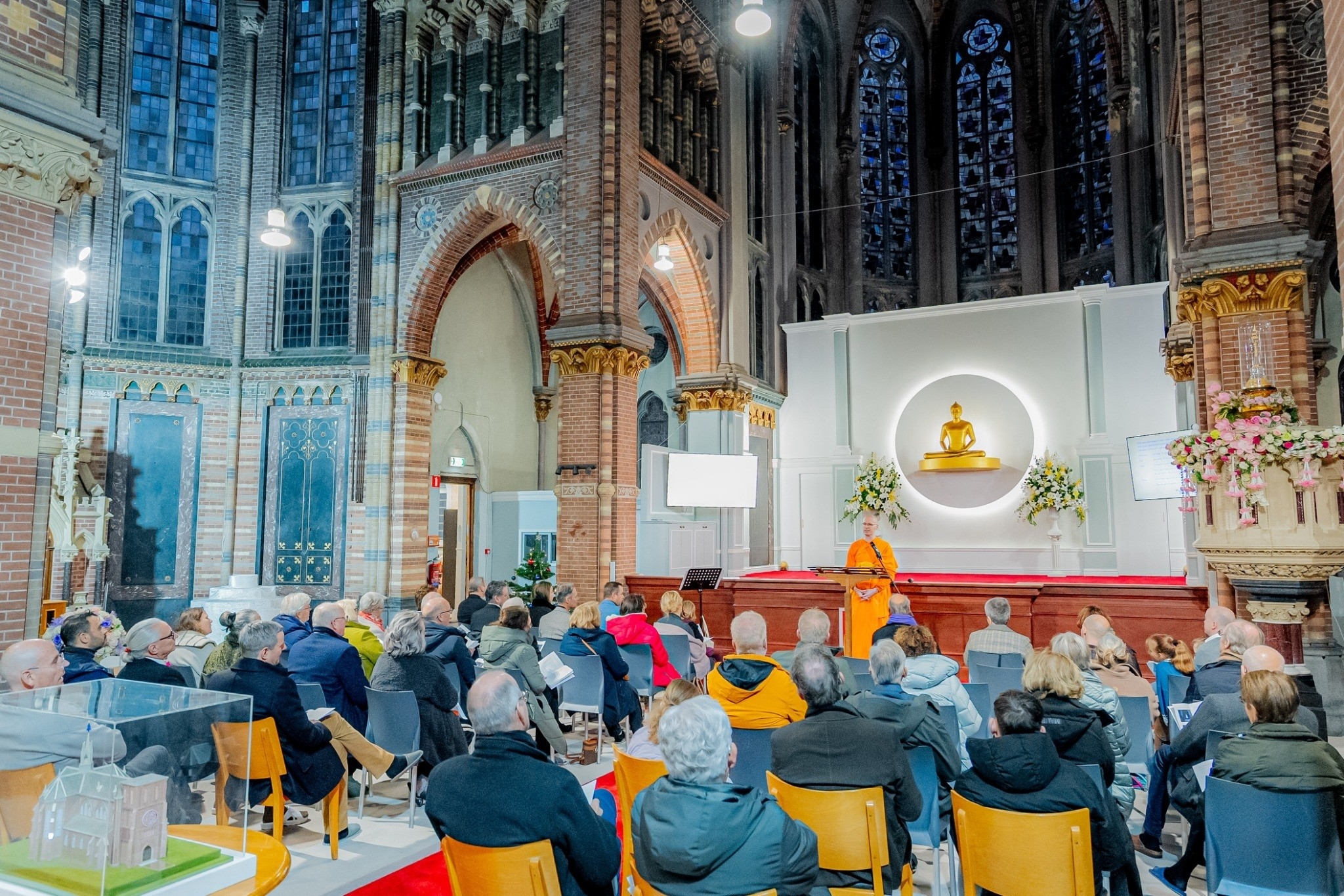 สโมสร Lions Maas & Waal มาเยี่ยมชมวัดพระธรรมกายเนเธอร์แลนด์