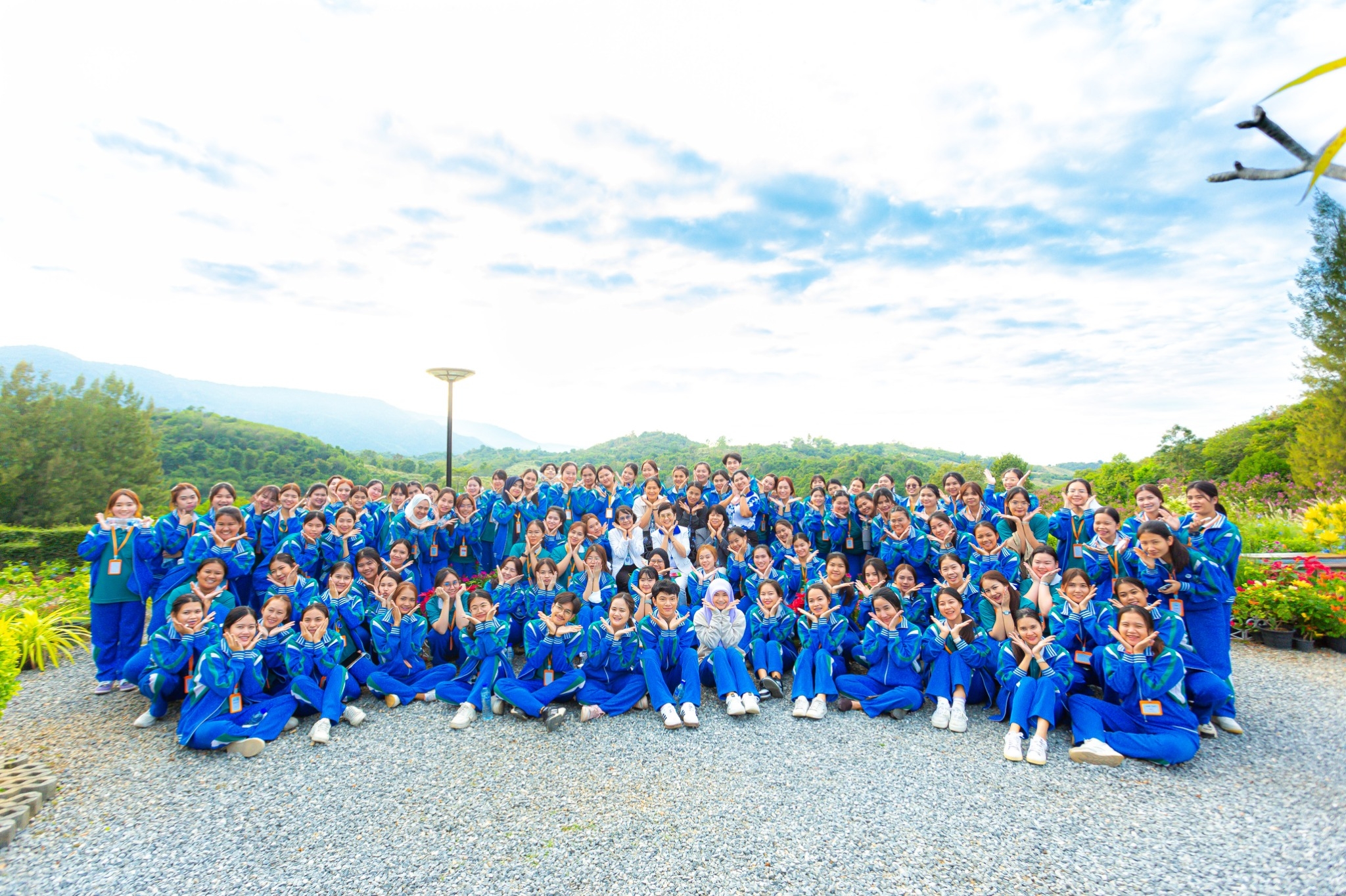 โครงการปฏิบัติธรรมเพื่อให้เกิดสติ ปัญญาและสันติสุข ปีที่ 2 มหาวิทยาลัยนานาชาติเซนต์เทเรซา