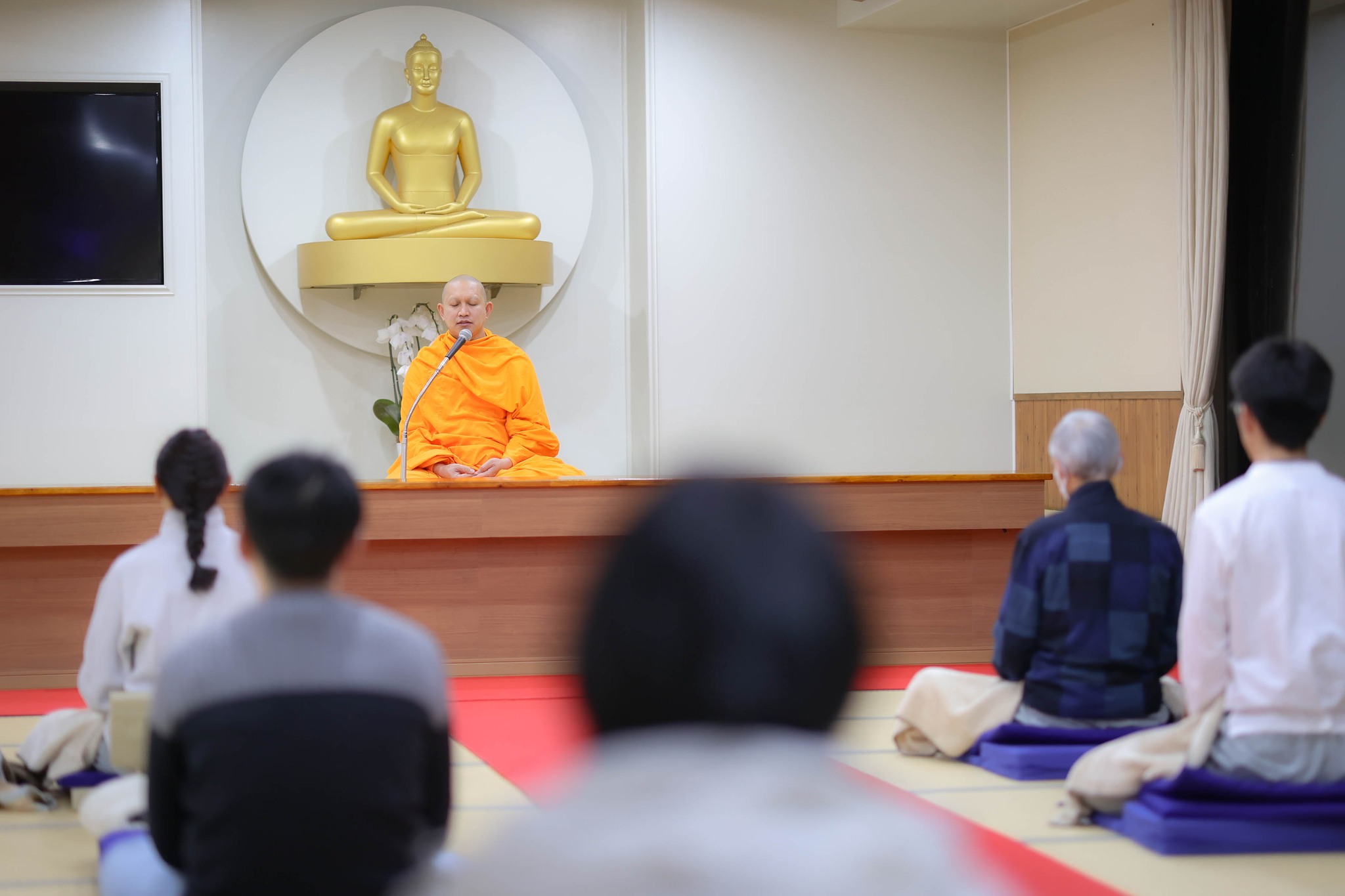 วัดพระธรรมกายกุมมะ จัดปฏิบัติธรรมแก่ชาวท้องถิ่น