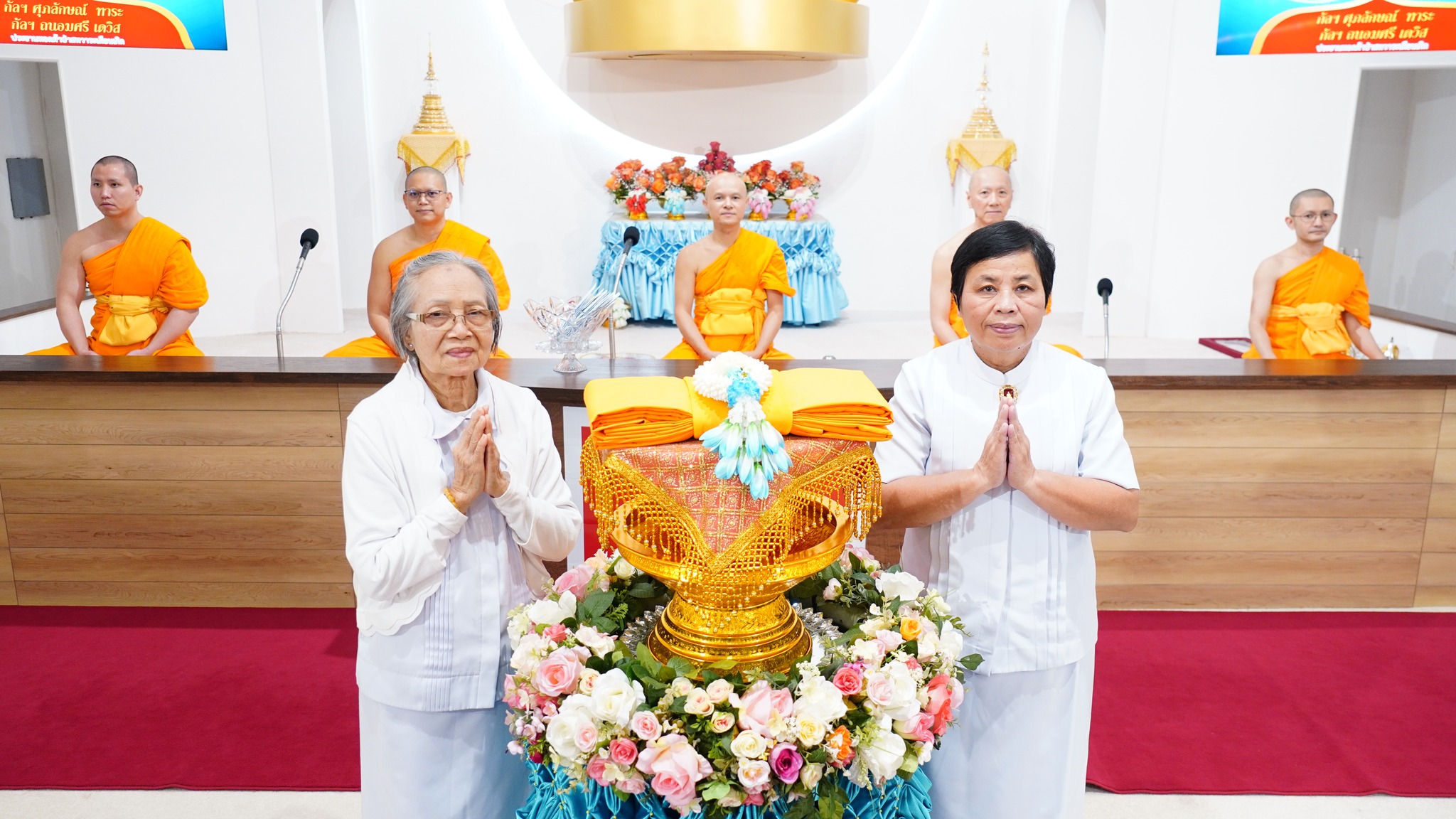 วัดพระธรรมกายซีแอตเติล จัดพิธีบูชาข้าวพระ