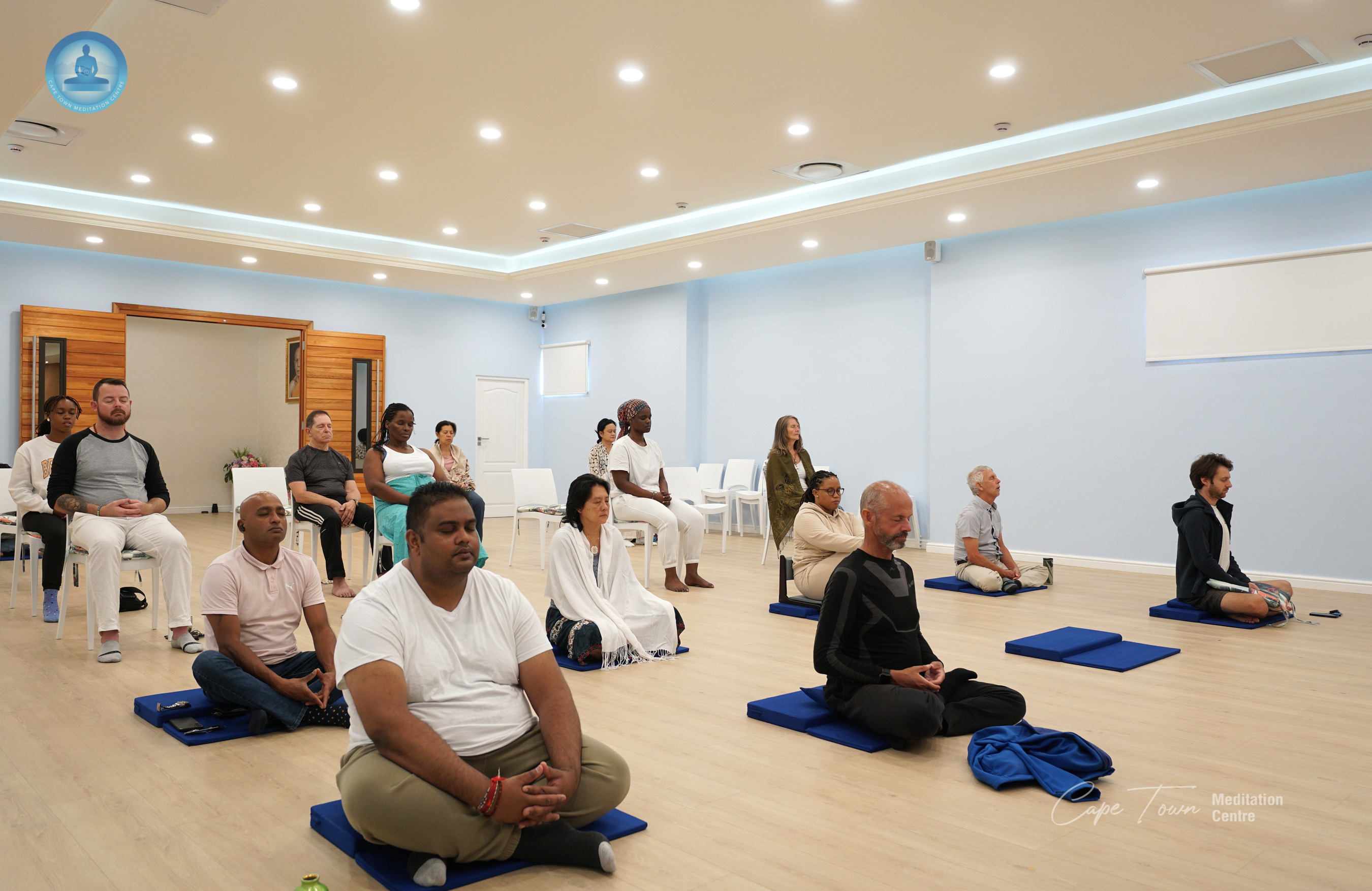 วัดพุทธเคปทาวน์ จัดคลาสสมาธิชาวท้องถิ่น