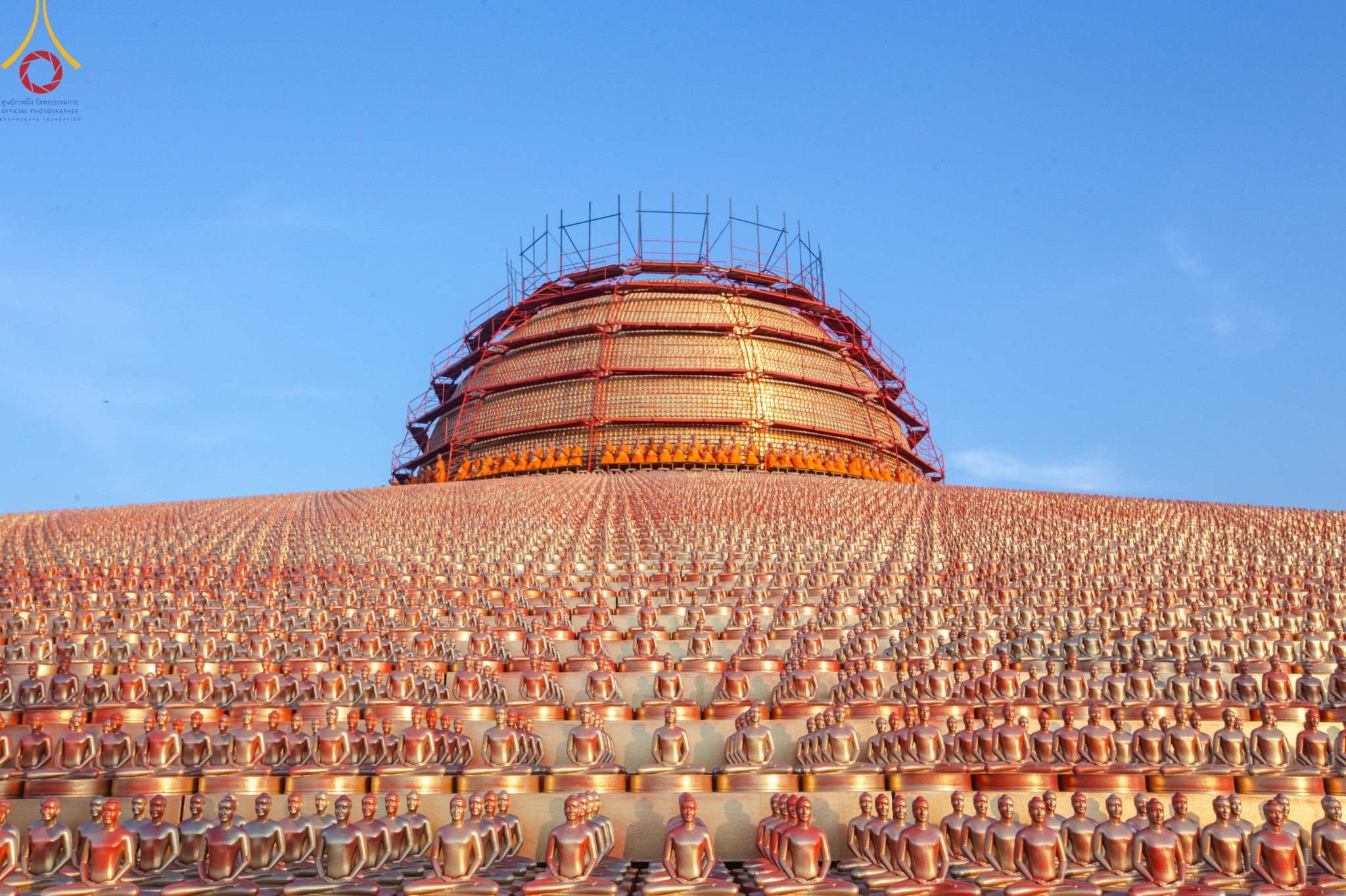 พิธีปฐมเริ่มสุวรรณรังสรรค์มหาธรรมกายเจดีย์