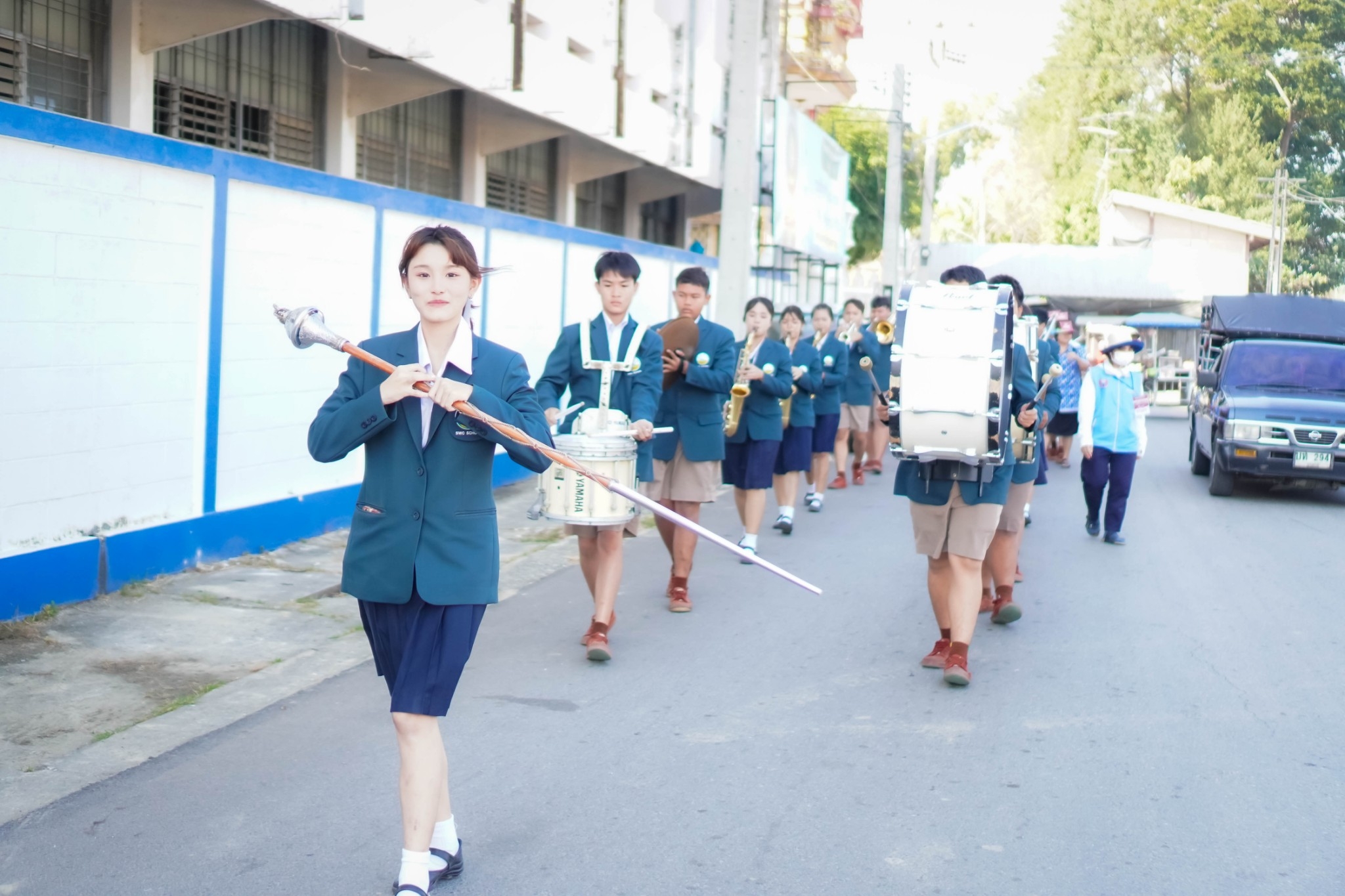 V-Marching Band ประชาสัมพันธ์แจ้งข่าวธรรมยาตรา ปีที่ 13 รอบพระปฐมเจดีย์ จ.นครปฐม