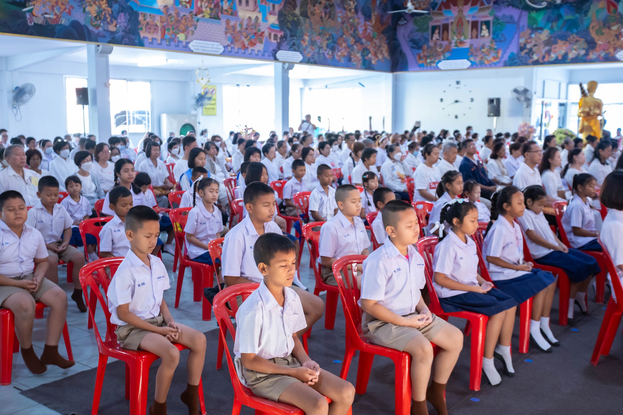 เด็กดี V-Star ร่วมพิธีทอดผ้าป่าโครงการธรรมยาตรา ปีที่13 จังหวัดนนทบุรี