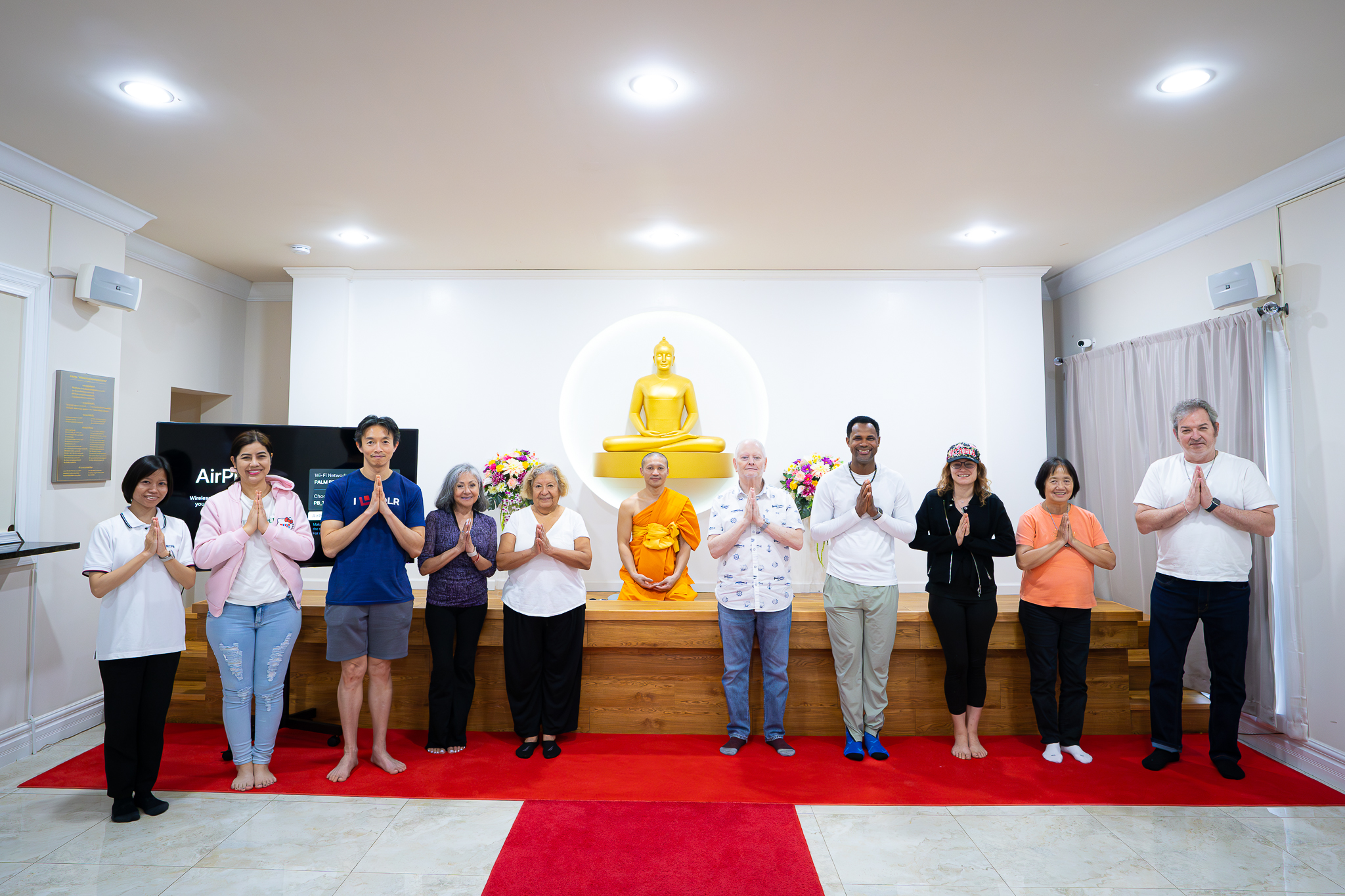 วัดพระธรรมกายปาล์มบีช จัดปฏิบัติธรรมชาวท้องถิ่น
