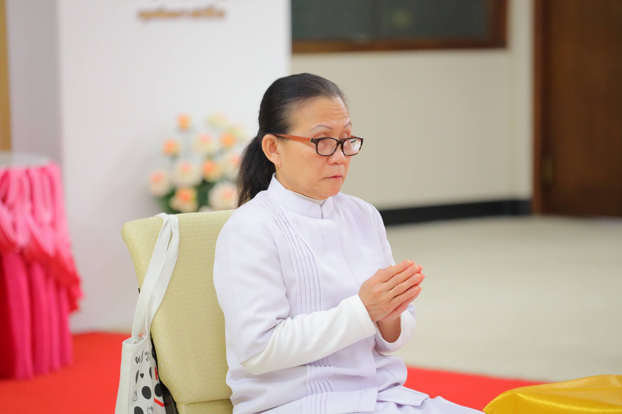 วัดพระธรรมกายแคนซัส จัดพิธีถวายกองบุญประทีปโคมไฟ