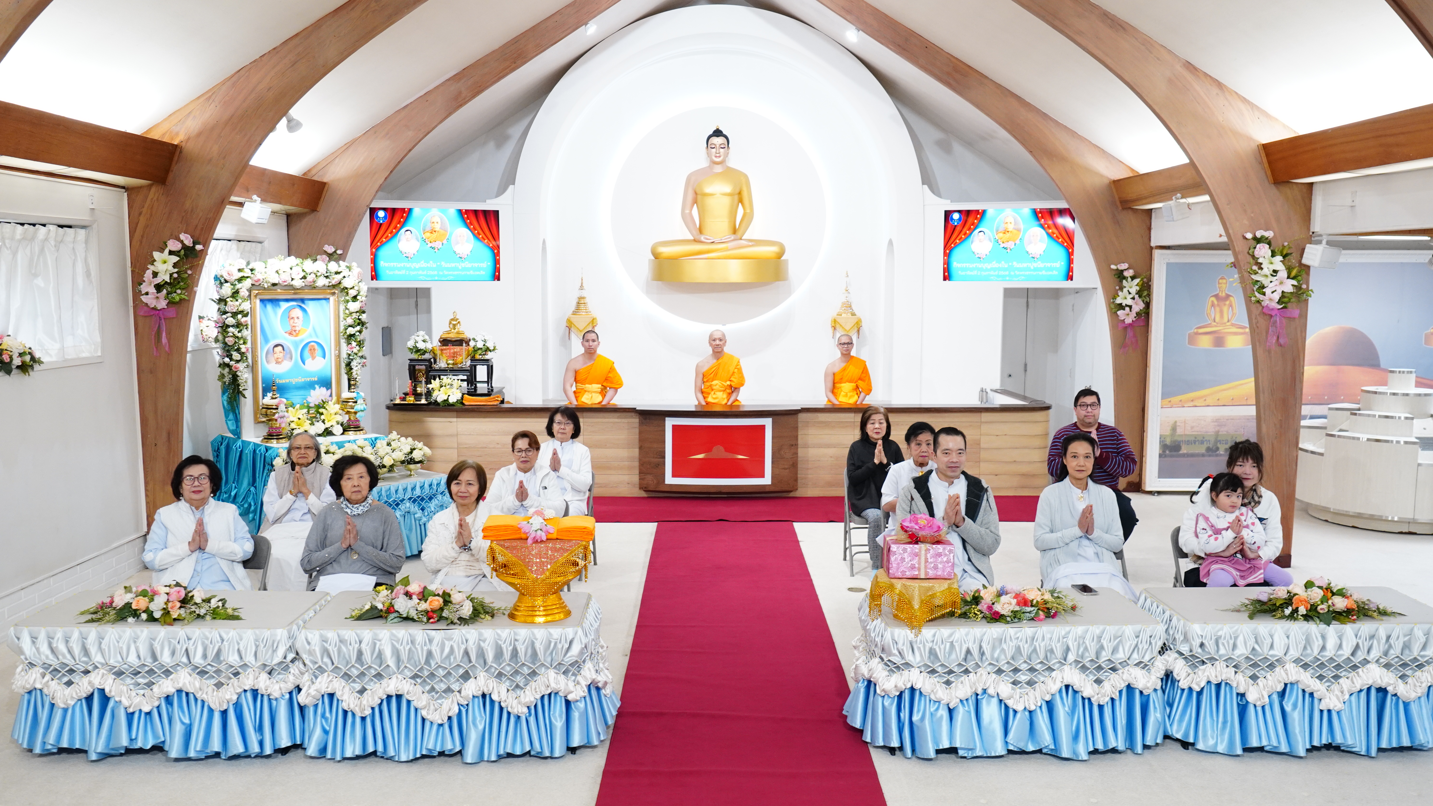 วัดพระธรรมกายซีแอตเติล จัดพิธีสวดธรรมนิยามอุทิศถวายแด่มหาปูชนียาจารย์