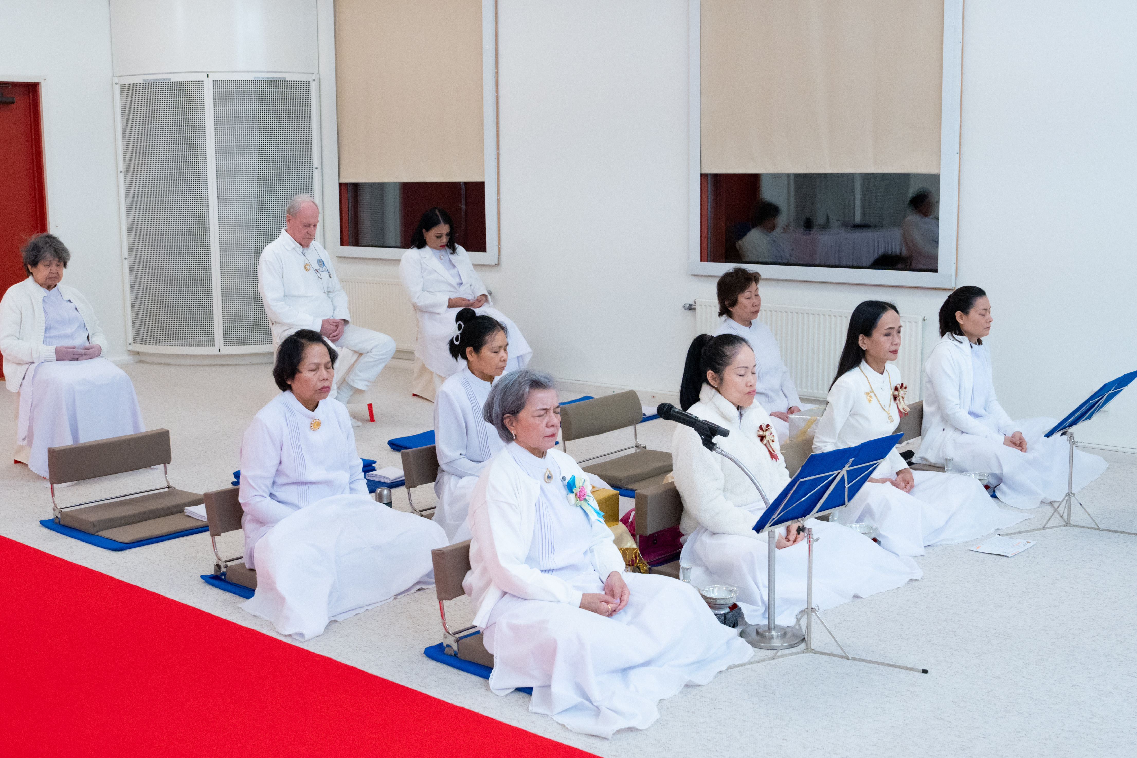 วัดพระธรรมกายสตอกโฮล์ม จัดงานบุญบูชาข้าวพระ