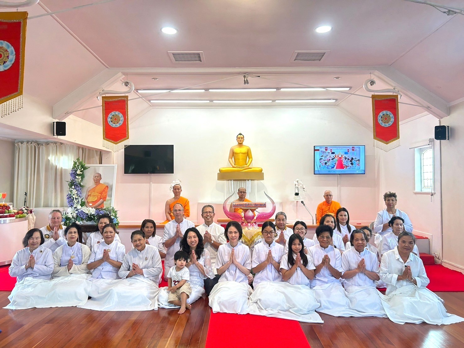 วัดพระธรรมกายโอ๊คแลนด์ จัดงานบุญบูชาข้าวพระ