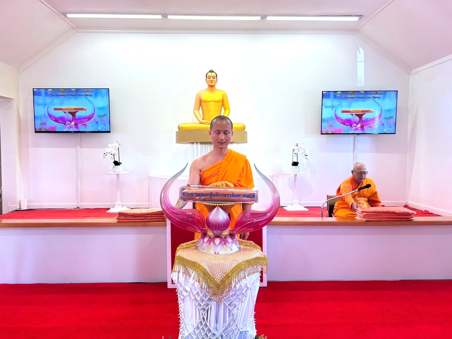 วัดพระธรรมกายโอ๊คแลนด์ จัดงานบุญบูชาข้าวพระ
