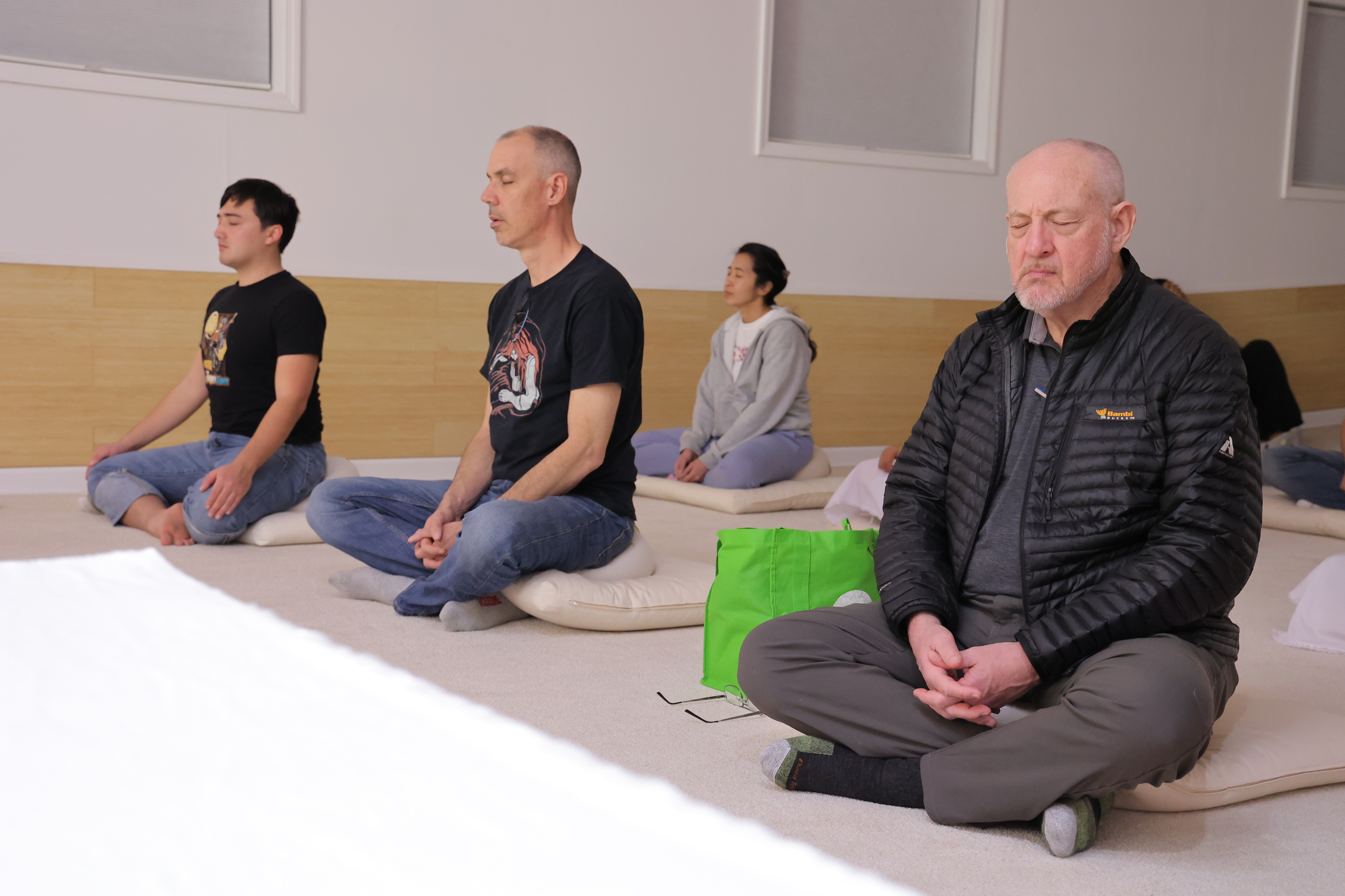 วัดพระธรรมกายจอร์เจีย จัดกิจกรรมนั่งสมาธิสำหรับชาวท้องถิ่น