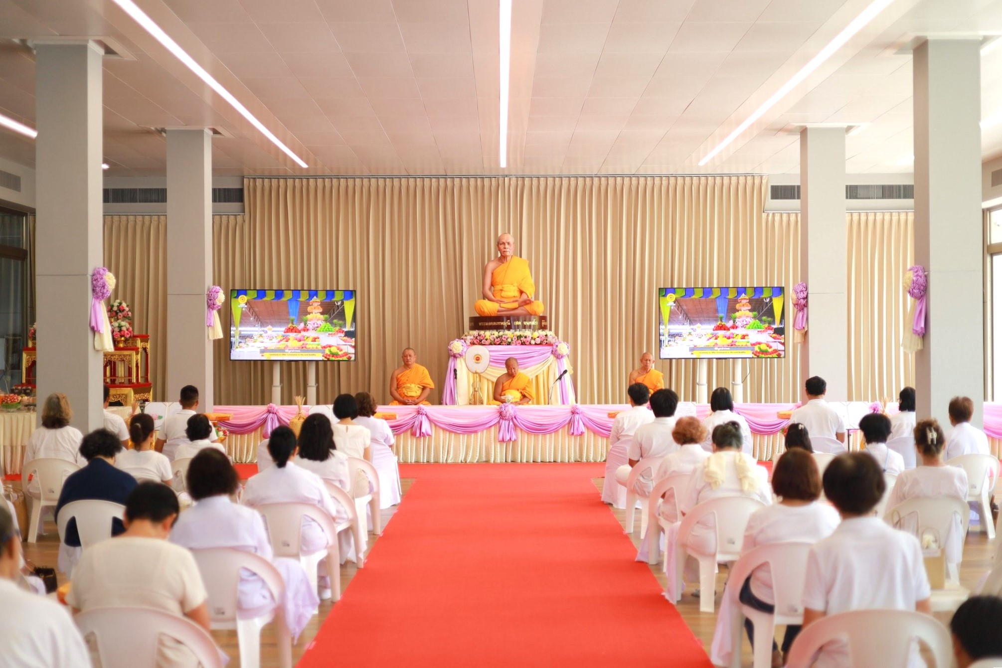 ศูนย์ปฏิบัติธรรมภูเก็ต จัดพิธีบูชาข้าวพระ