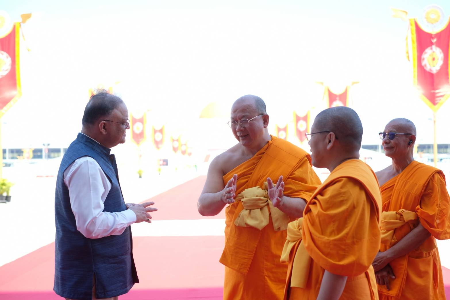 หลวงพ่อทัตตชีโว เมตตาให้การต้อนรับ เอกอัครราชทูตอินเดียประจำประเทศไทย และคณะ