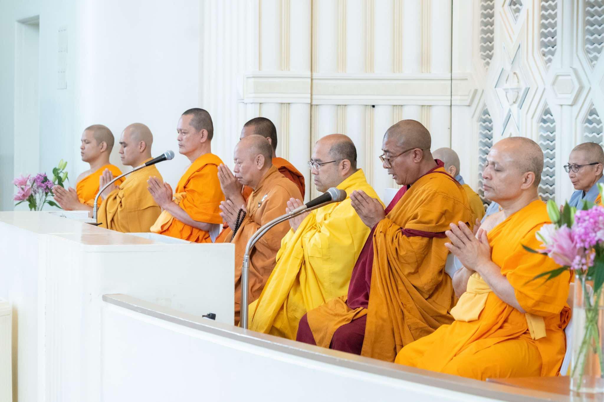 พิธีทักษิณานุปทานอุทิศถวายแด่ พระสุธรรมญาณวิเทศ และพิธีเปิดวัดพระธรรมกายเมลเบิร์นอย่างเป็นทางการ