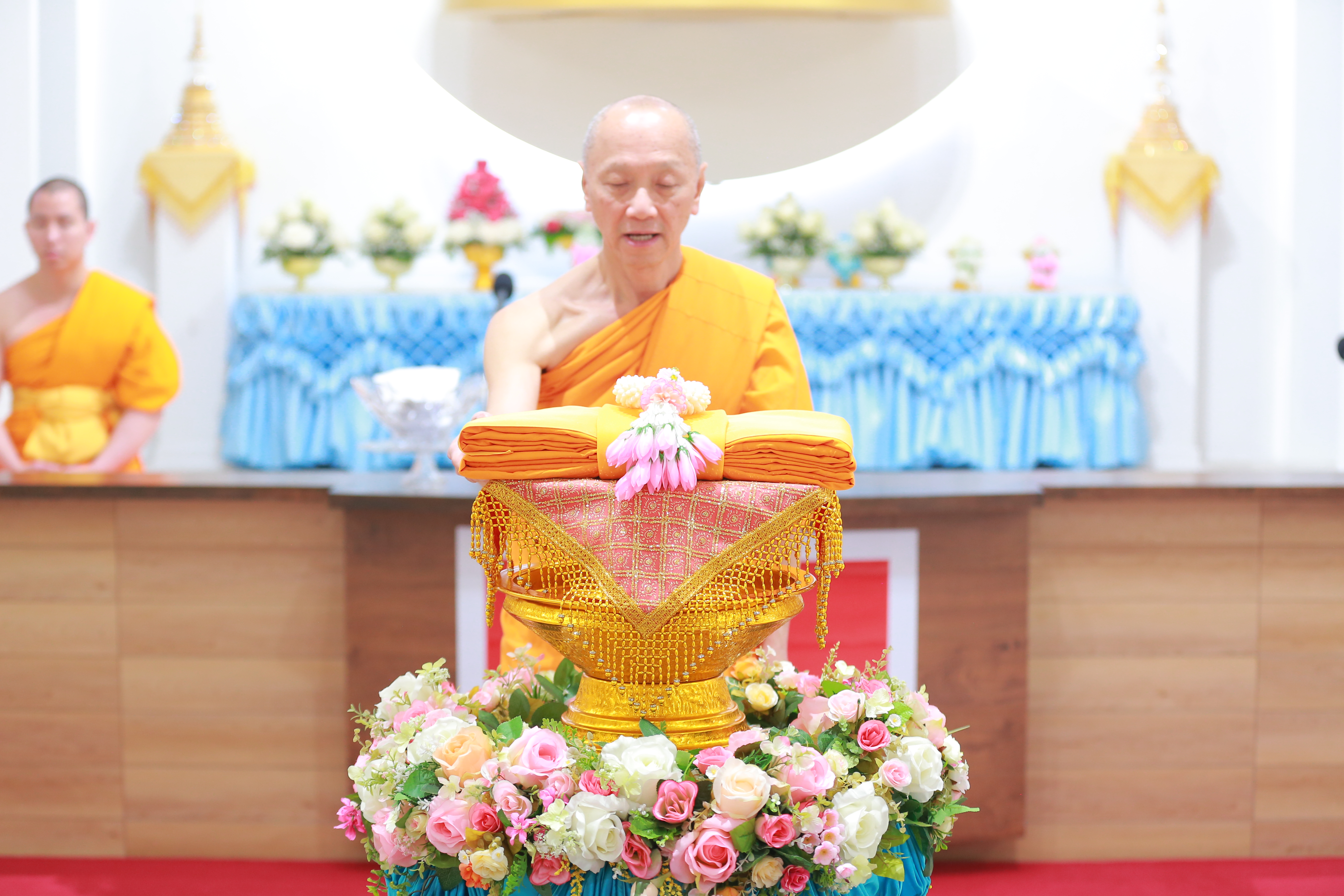 วัดพระธรรมกายซีแอตเติล จัดงานบุญบูชาข้าวพระ