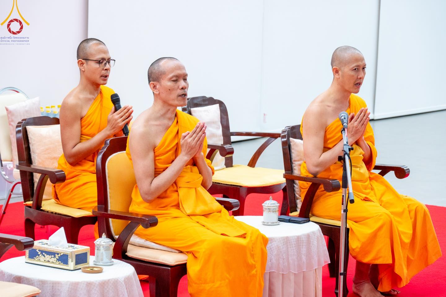 สำนักศาสนศึกษา วัดพระธรรมกาย จัดพิธีมอบปากกายกชั้นแก่นักศึกษาบาลี