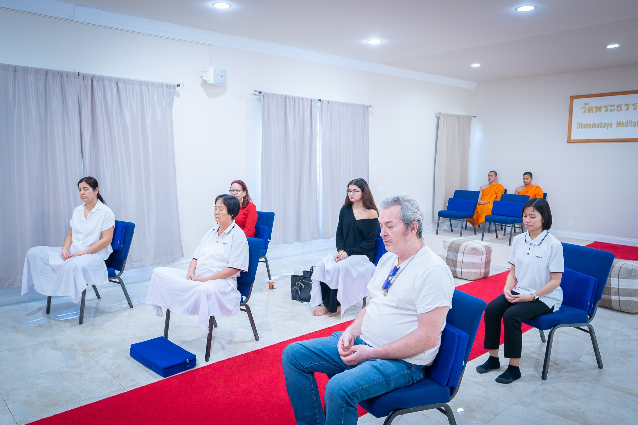 วัดพระธรรมกายปาล์มบีช จัดปฏิบัติธรรมชาวท้องถิ่น