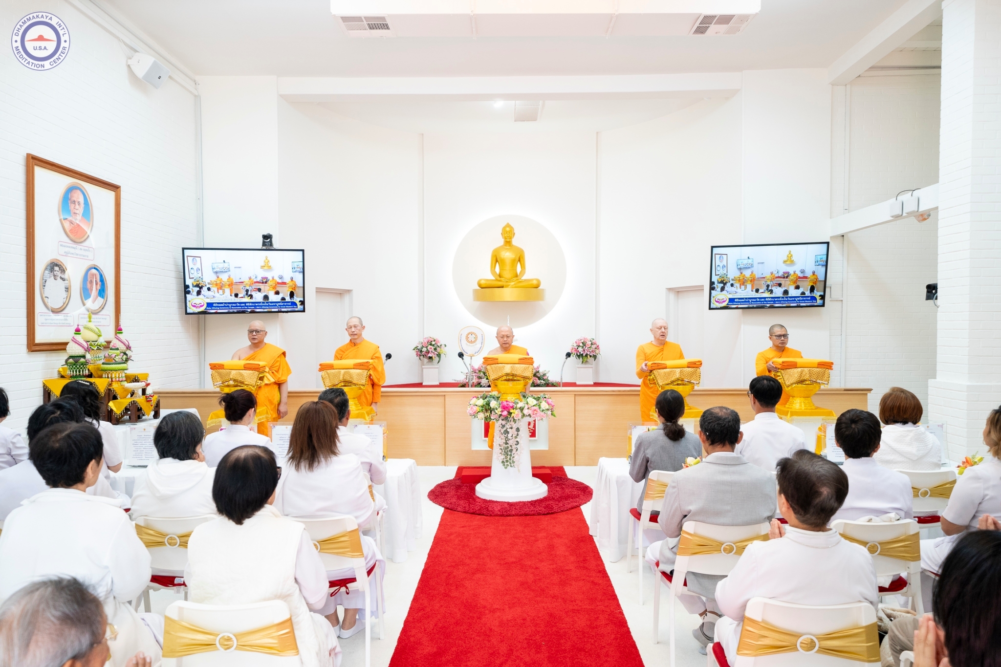 วัดพระธรรมกายแคลิฟอร์เนีย จัดพิธีทอดผ้าป่าเพื่อบูรณะอุโบสถ