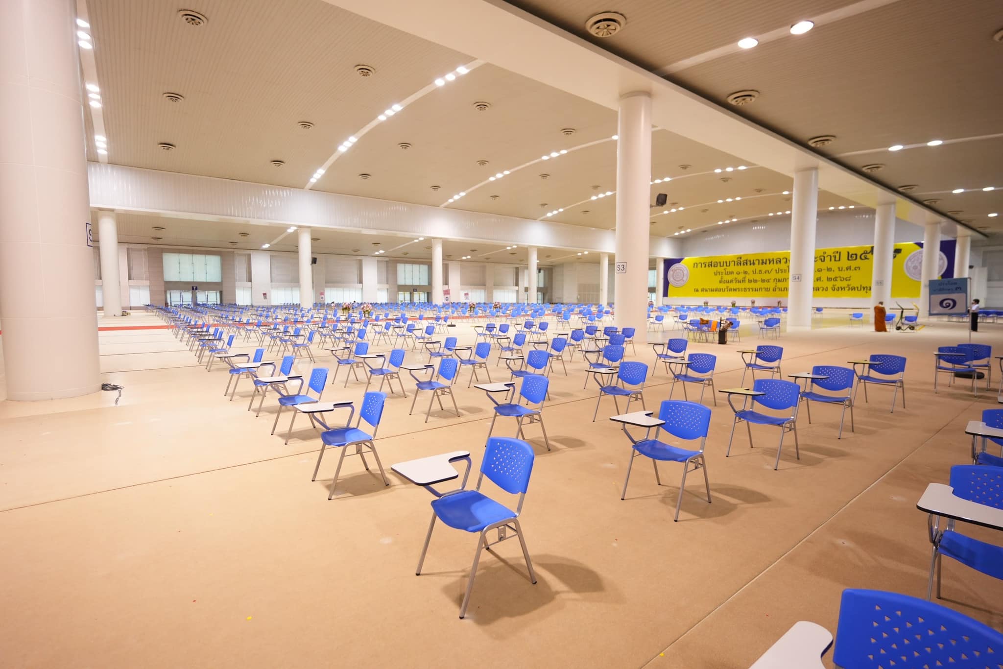 รองเจ้าคณะจังหวัดปทุมธานี ตรวจความพร้อมสนามสอบบาลีวัดพระธรรมกาย