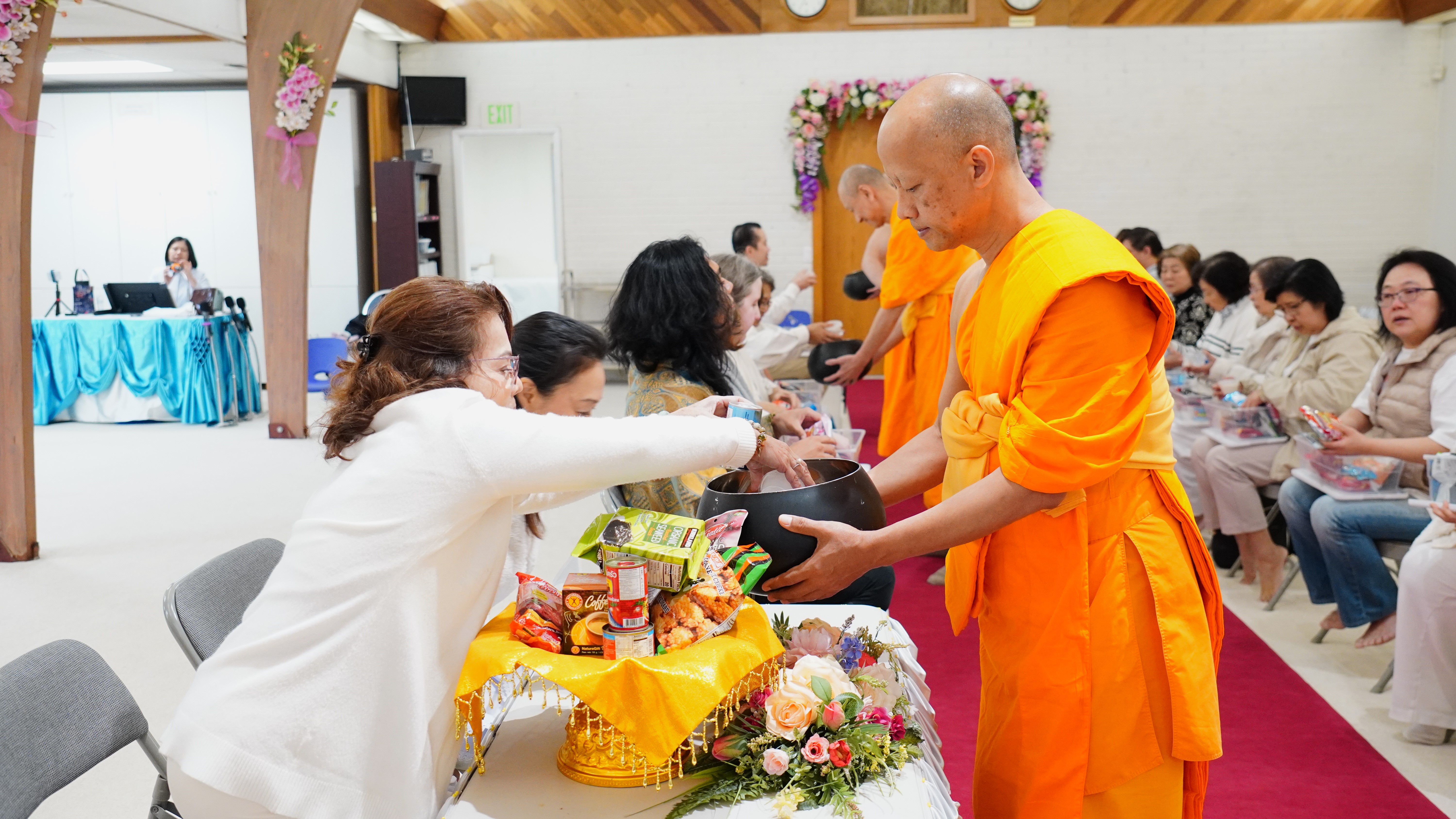 วัดพระธรรมกายซีแอตเติล จัดงานบุญวันอาทิตย์