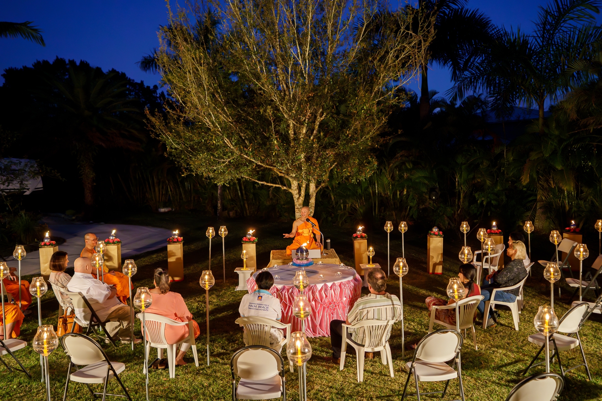 วัดพระธรรมกายปาล์มบีช จัดงาน Palm Beach Candle Lights