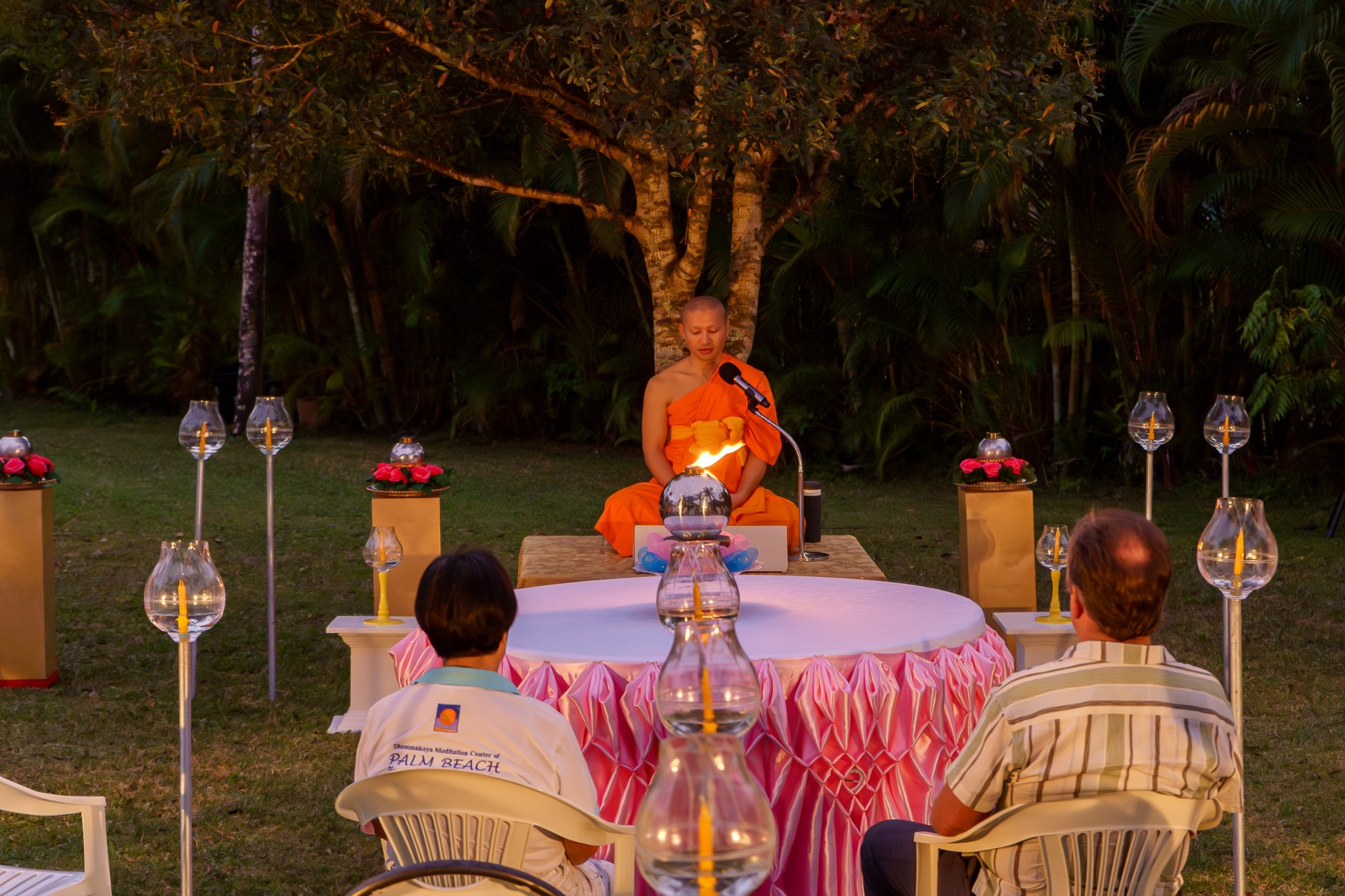 วัดพระธรรมกายปาล์มบีช จัดงาน Palm Beach Candle Lights