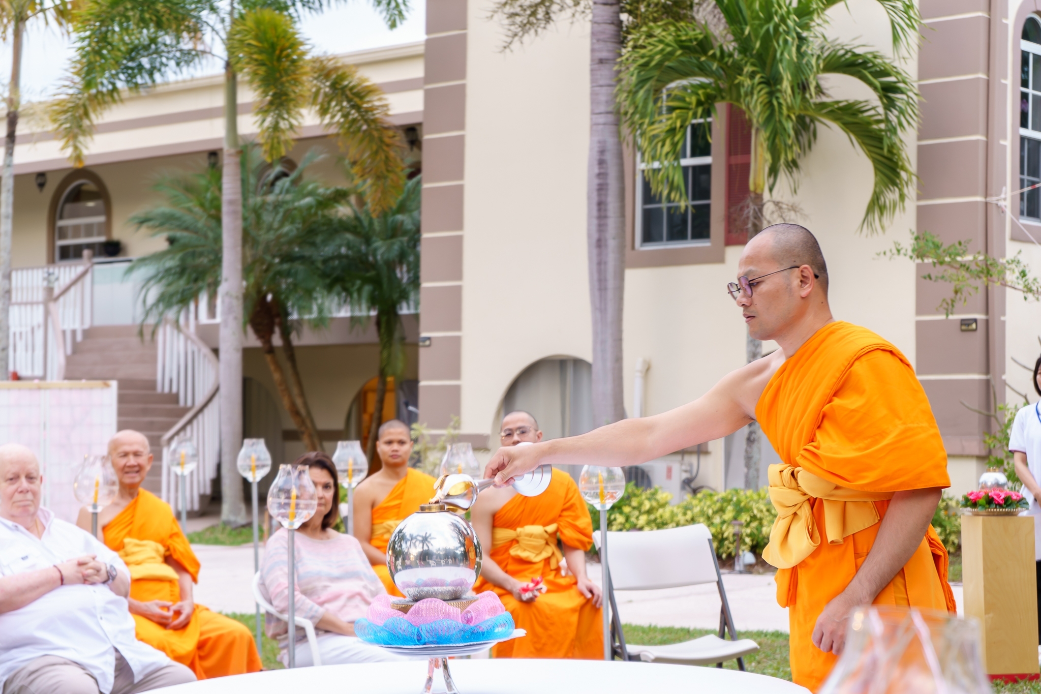 วัดพระธรรมกายปาล์มบีช จัดงาน Palm Beach Candle Lights