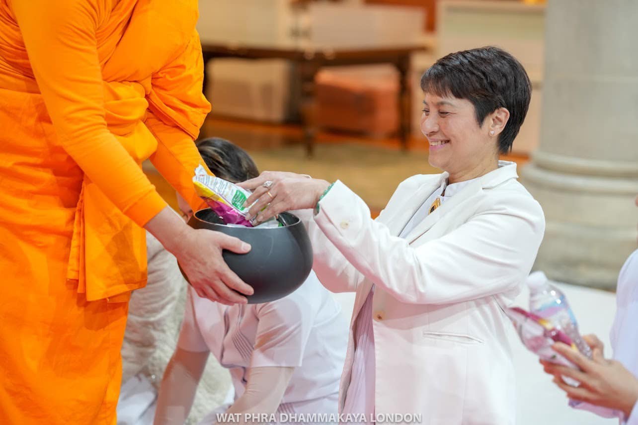 วัดพระธรรมกายลอนดอน จัดงานบุญวันมาฆบูชา