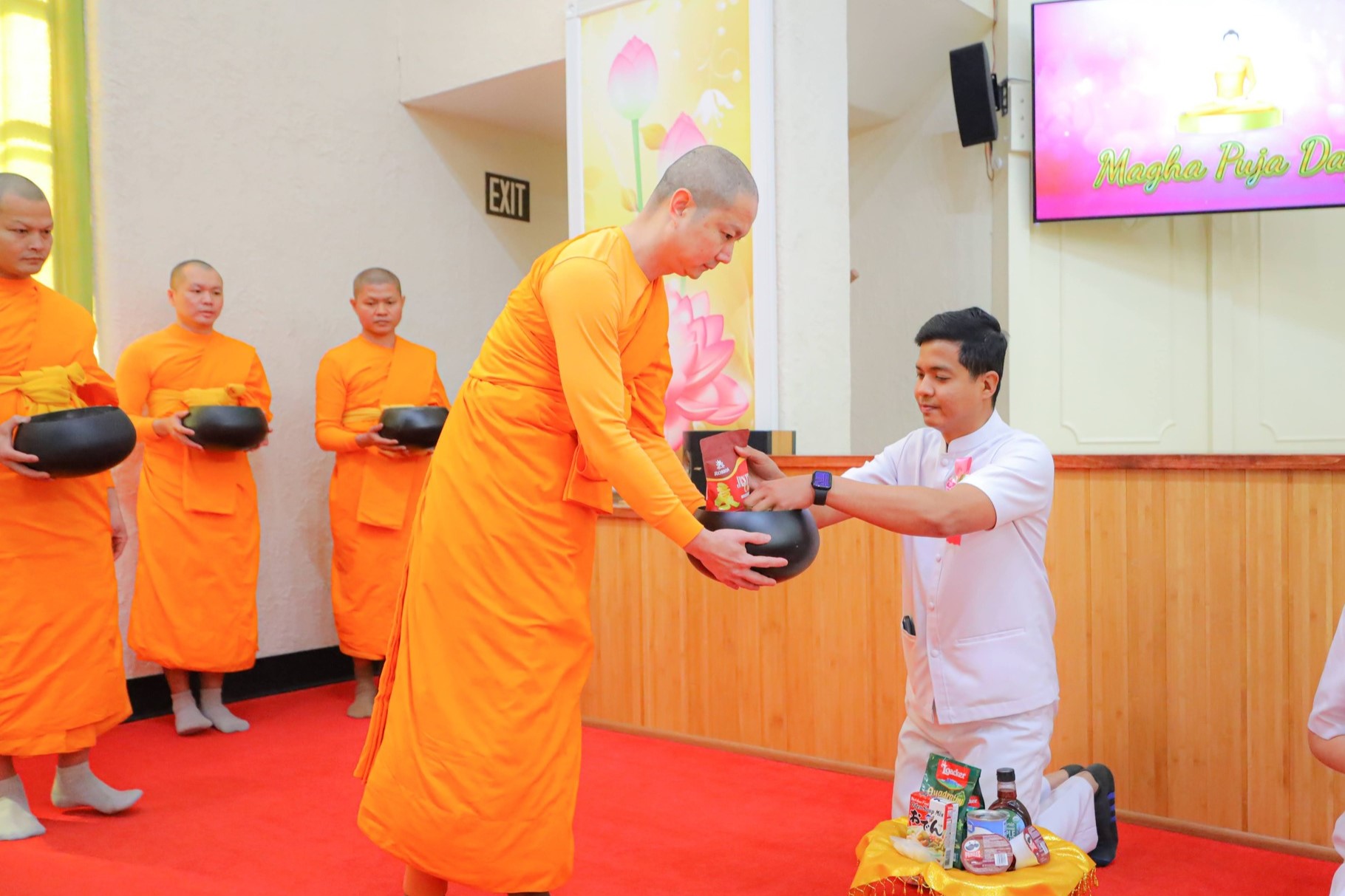 วัดพระธรรมกายแคนซัส จัดงานบุญวันมาฆบูชา