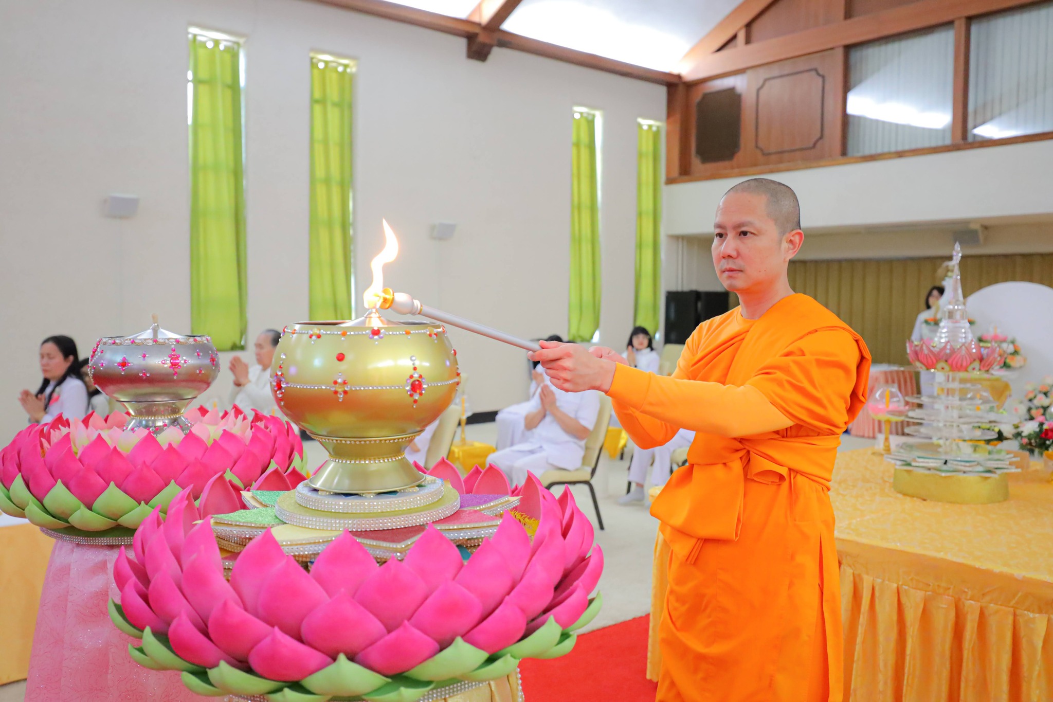 วัดพระธรรมกายแคนซัส จัดงานบุญวันมาฆบูชา