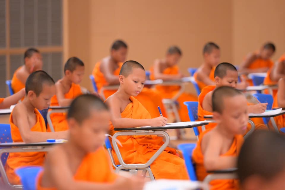 บรรยากาศการสอบบาลีสนามหลวง ณ วัดพระธรรมกาย จ.ปทุมธานี