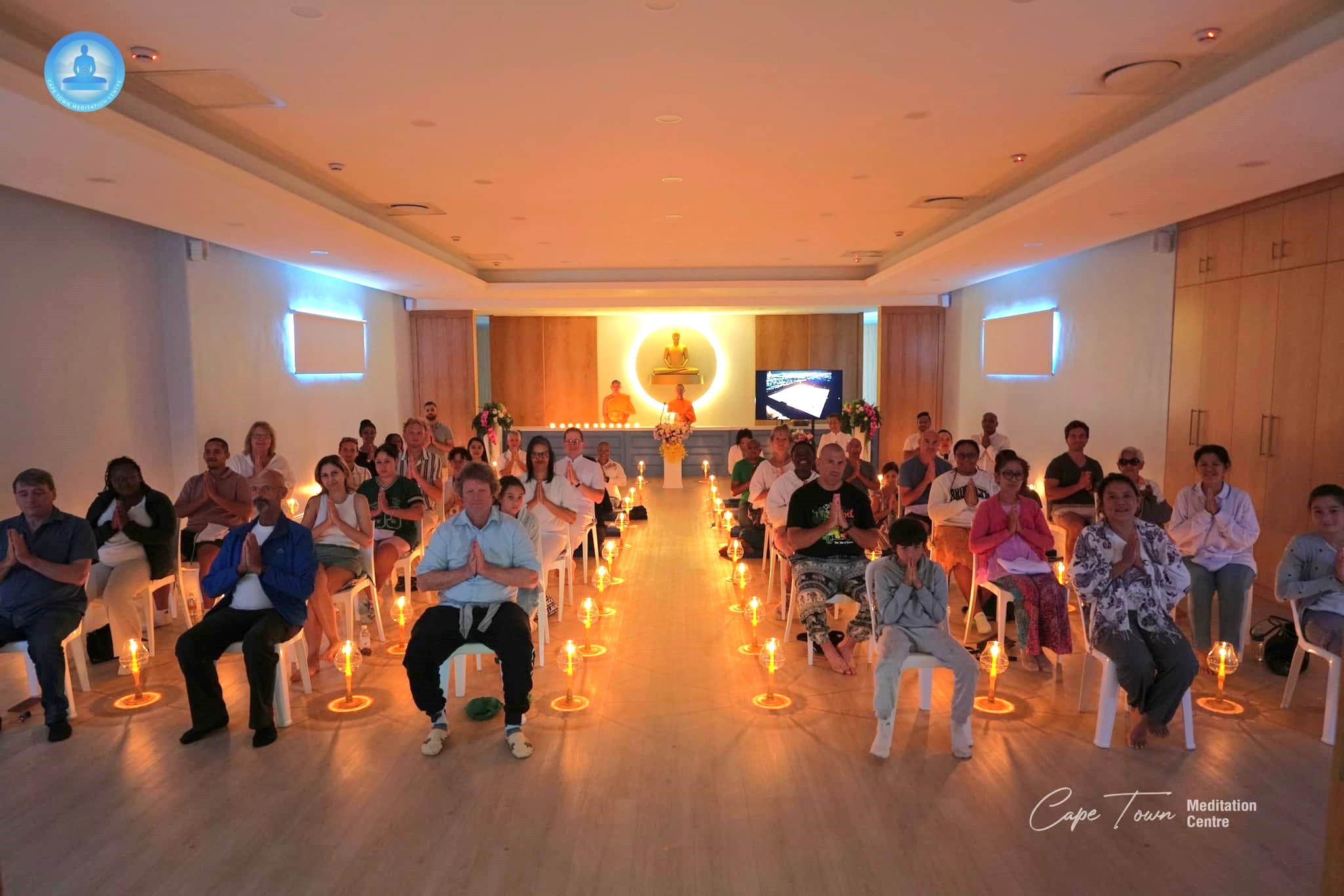 ชาวแอฟริกาใต้ ร่วมงานบุญ เนื่องในวันมาฆบูชา ณ วัดพุทธเคปทาวน์