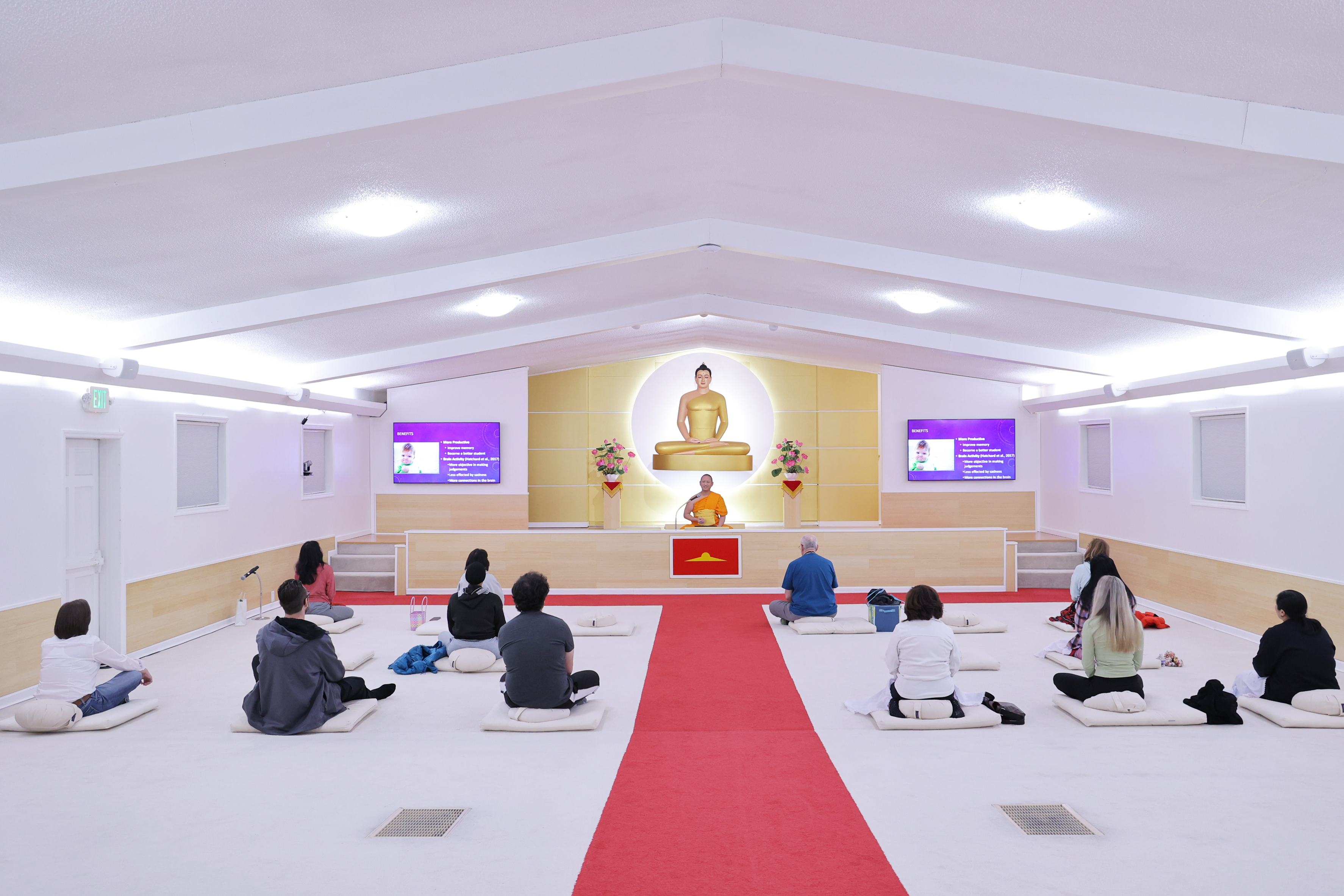 วัดพระธรรมกายจอร์เจีย จัดกิจกรรมนั่งสมาธิสำหรับชาวท้องถิ่น