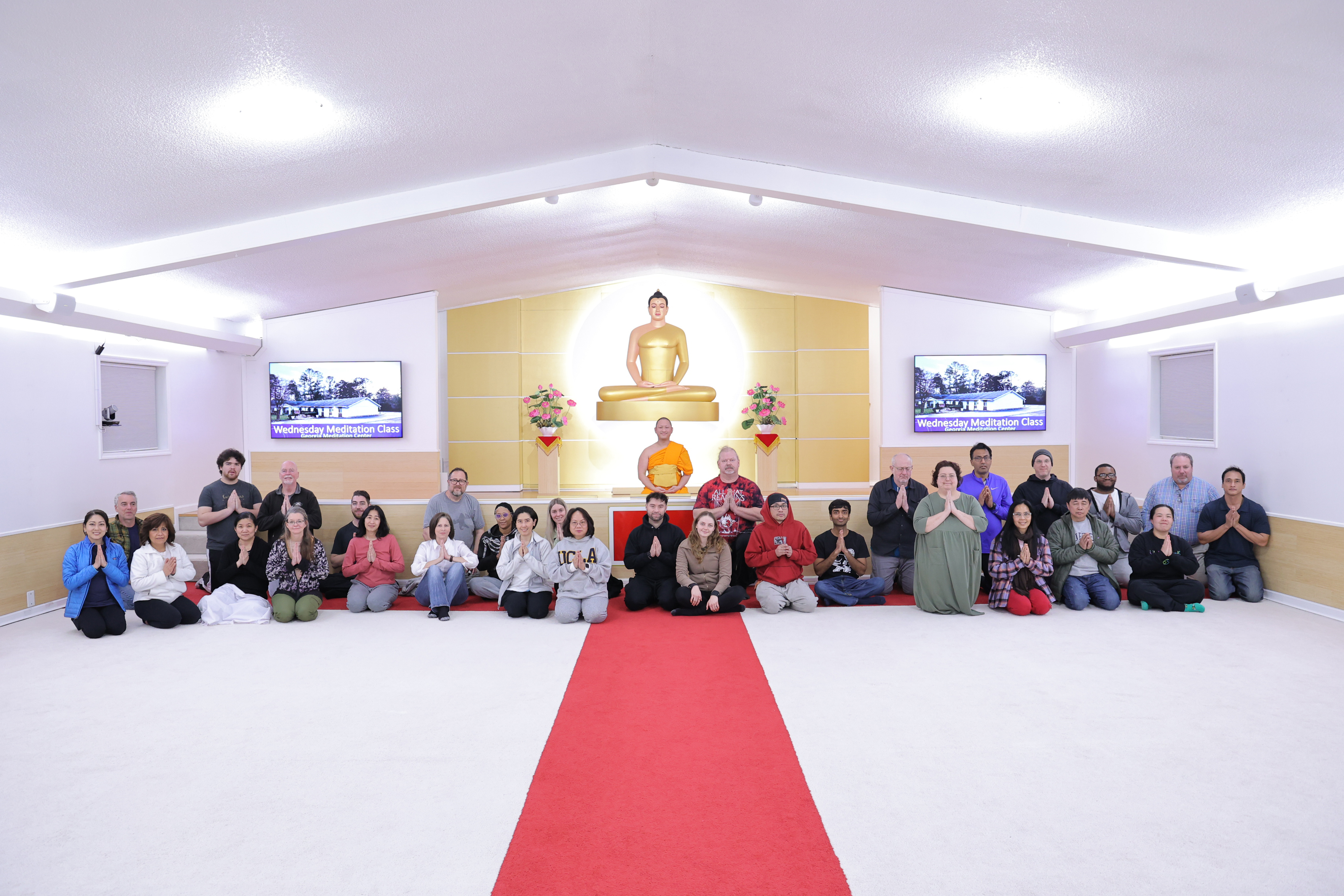 วัดพระธรรมกายจอร์เจีย จัดกิจกรรมนั่งสมาธิสำหรับชาวท้องถิ่น