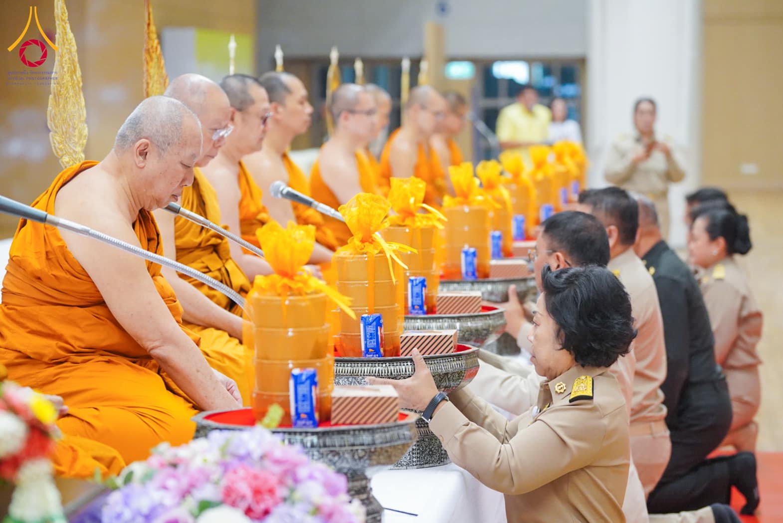 พระบาทสมเด็จพระเจ้าอยู่หัว ทรงมีพระราชศรัทธาทรงพระกรุณาโปรดเกล้าฯ ให้บำเพ็ญพระราชกุศลถวายภัตตาหารพระราชทาน การสอบบาลีสนามหลวง
