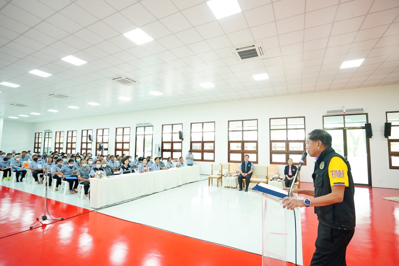 นายก อบจ.ปทุมธานี เปิดการประชุม อาสาสมัครสาธารณสุข รพ.สต.คลองสอง ประจำปี พ.ศ. 2568 ณ วัดพระธรรมกาย 