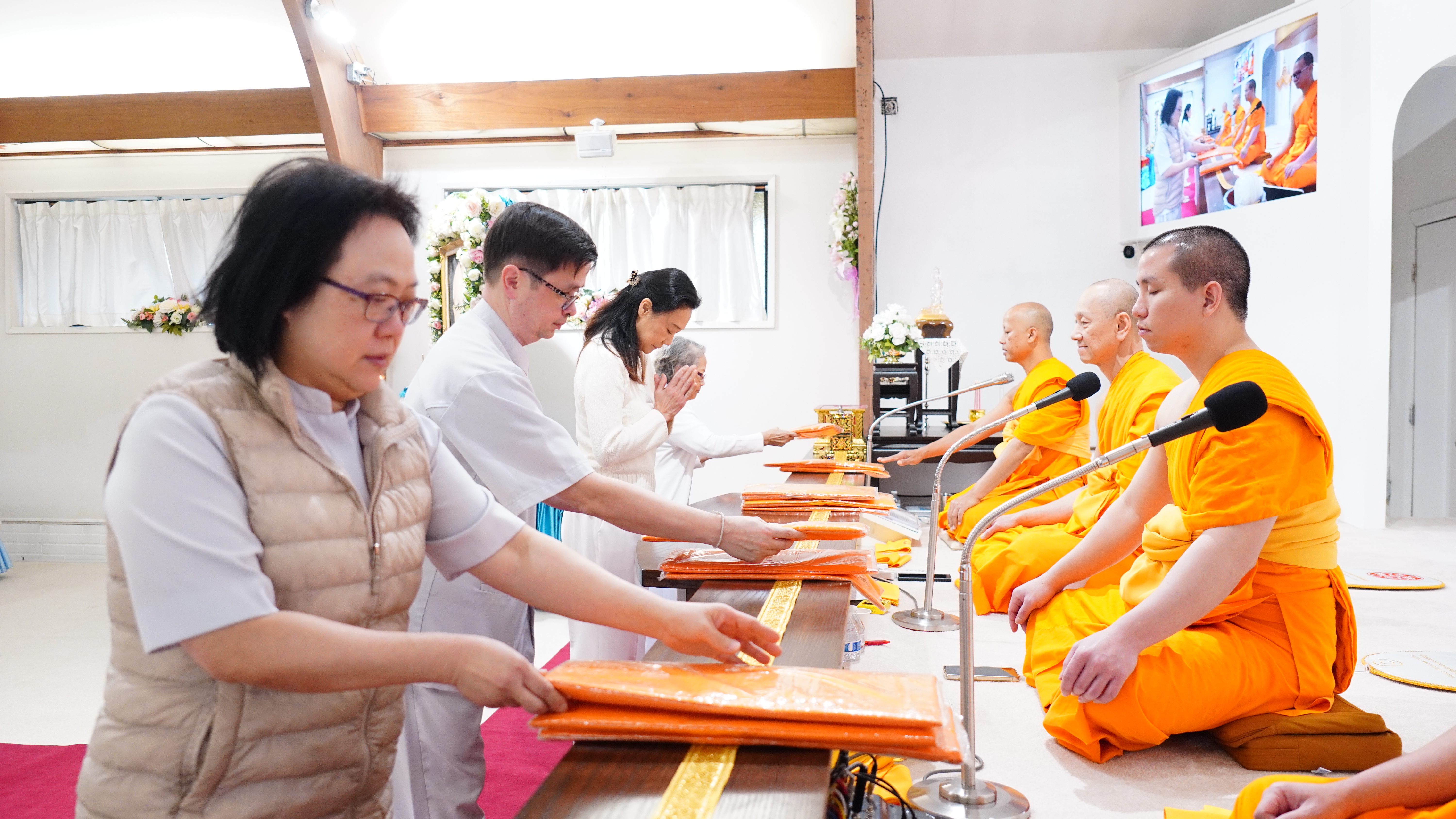 วัดพระธรรมกายซีแอตเติล จัดงานบุญวันอาทิตย์