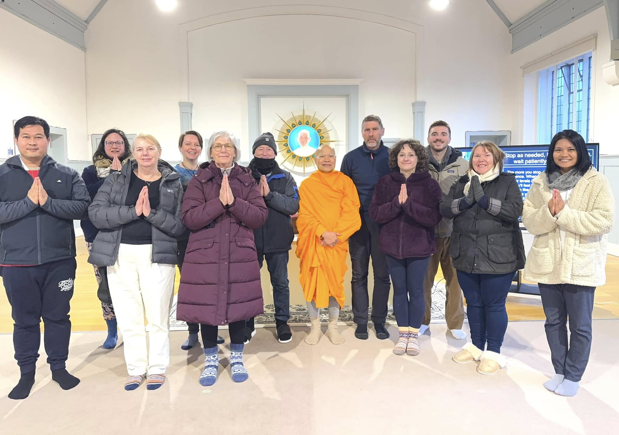 วัดพระธรรมกายสกอตแลนด์ จัดสอนสมาธิแก่ชาวท้องถิ่น